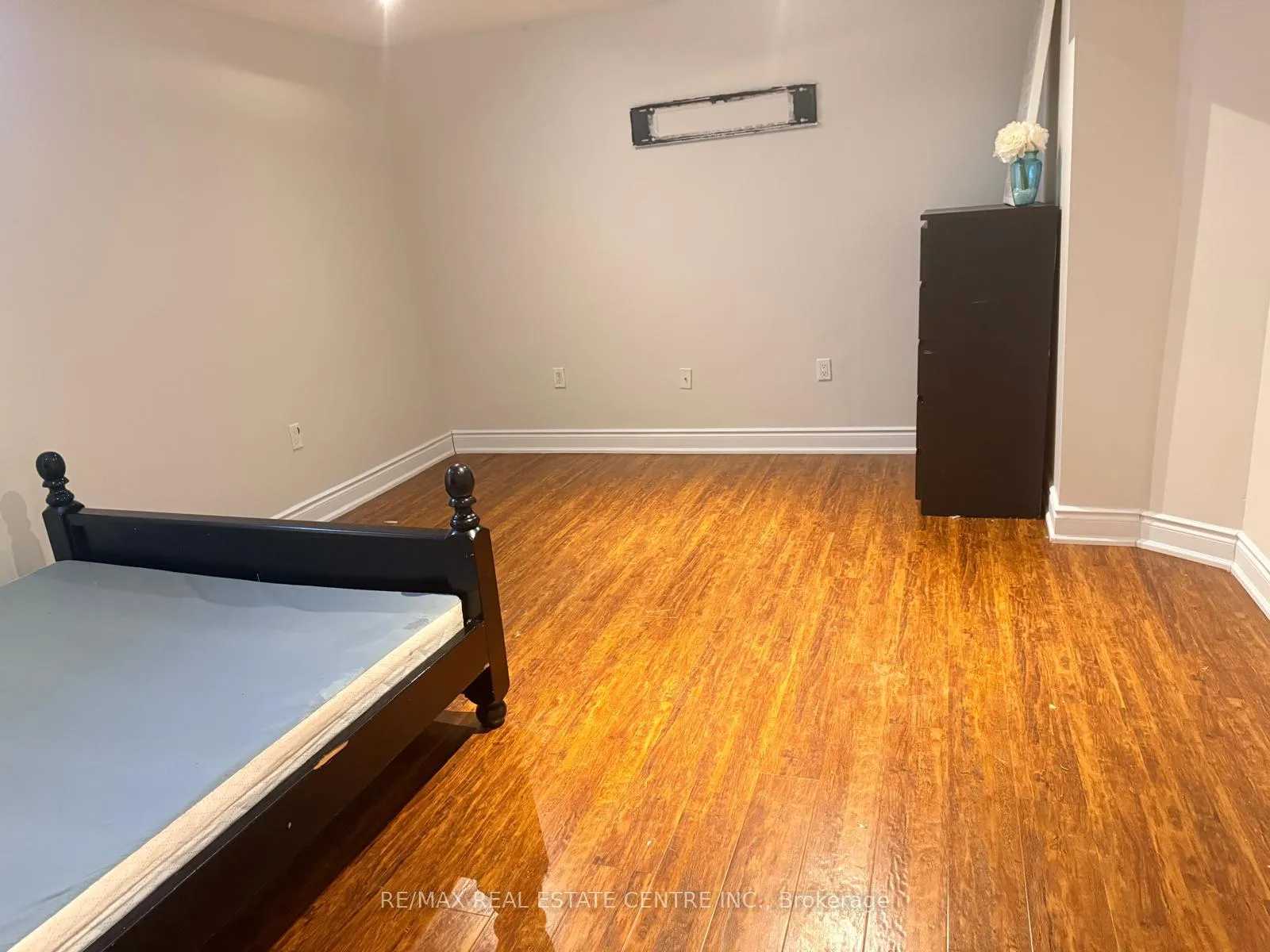 Photo 10 of Unit Basement, 148 Gardenbrooke Trail, Brampton, Bram East — HOMEH