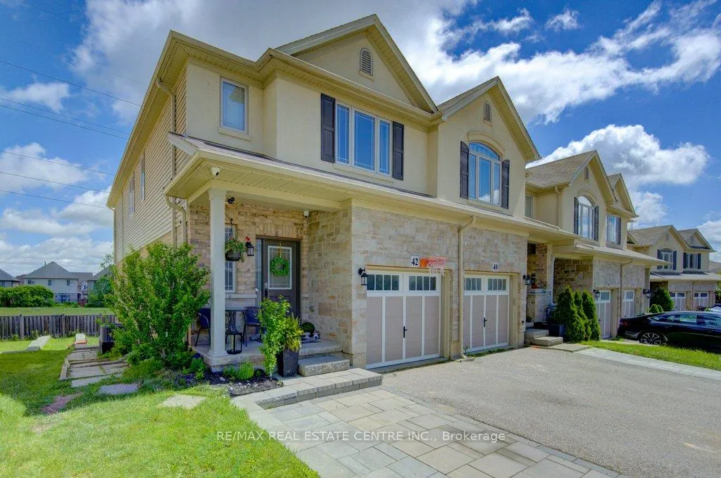 Photo 2 of 42 Greenwater Street, Kitchener, Doon South — HOMEH
