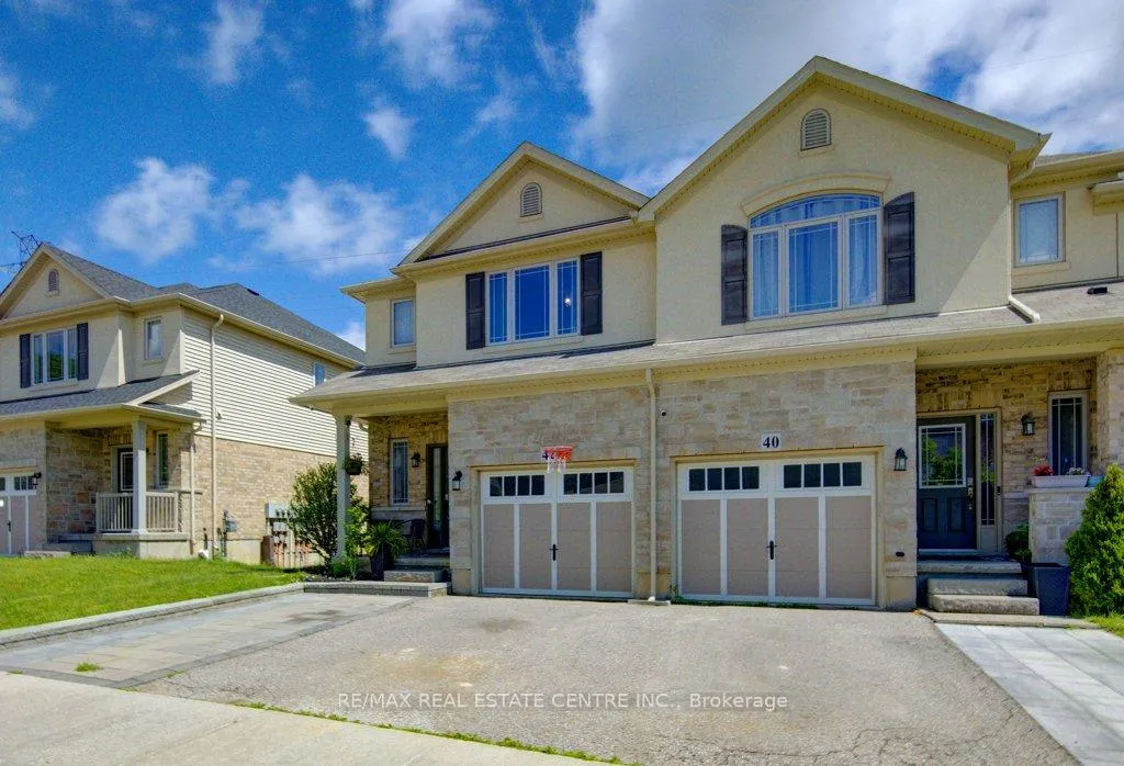 Photo 3 of 42 Greenwater Street, Kitchener, Doon South — HOMEH