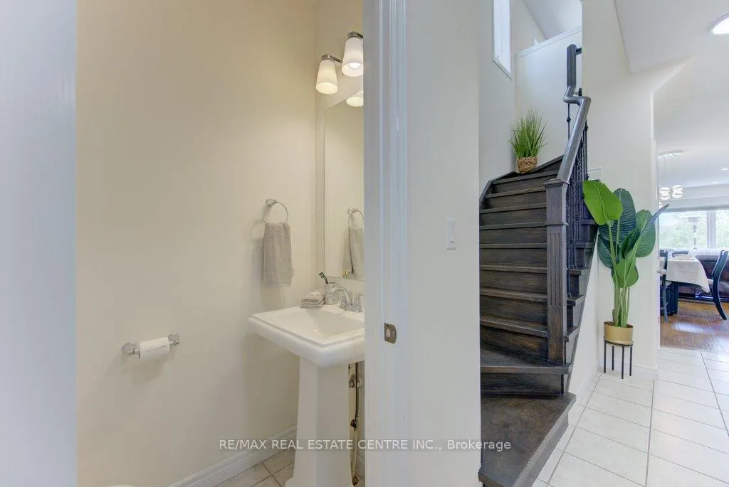 Photo 7 of 42 Greenwater Street, Kitchener, Doon South — HOMEH