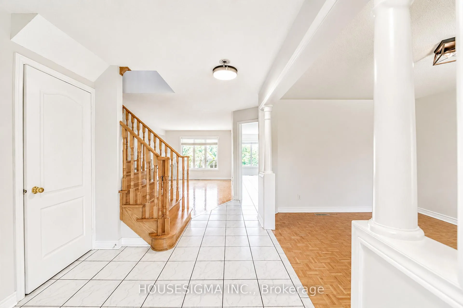 Photo 7 of 266 Royalpark Way, Vaughan, Elder Mills — HOMEH
