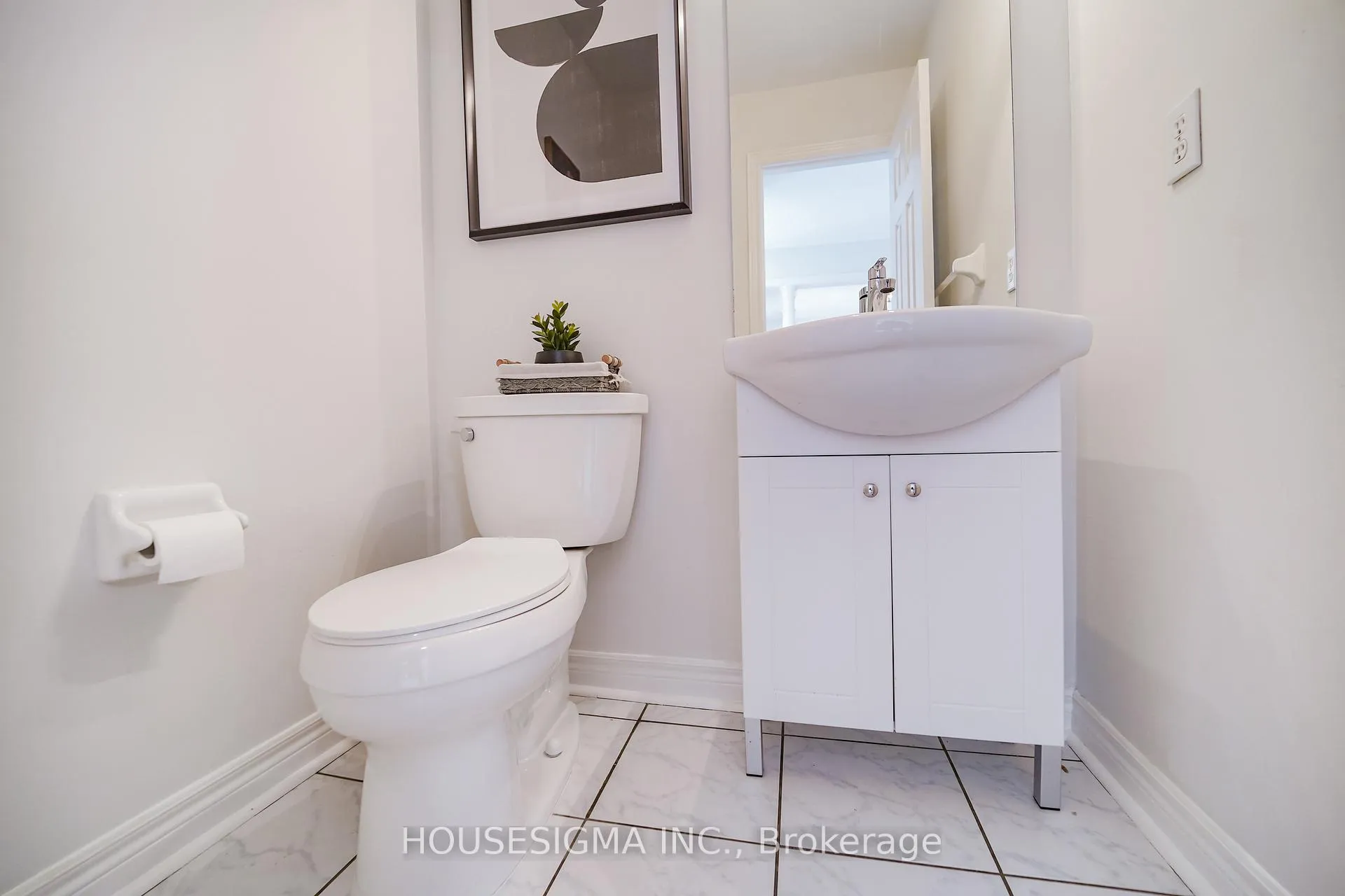 Photo 11 of 266 Royalpark Way, Vaughan, Elder Mills — HOMEH