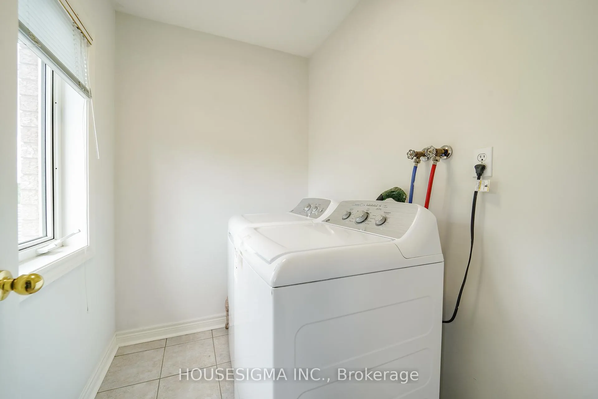 Photo 21 of 266 Royalpark Way, Vaughan, Elder Mills — HOMEH
