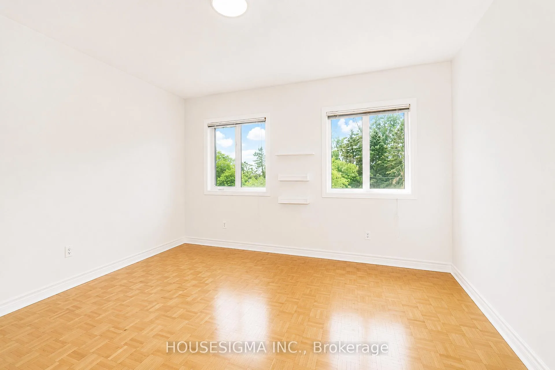 Photo 27 of 266 Royalpark Way, Vaughan, Elder Mills — HOMEH