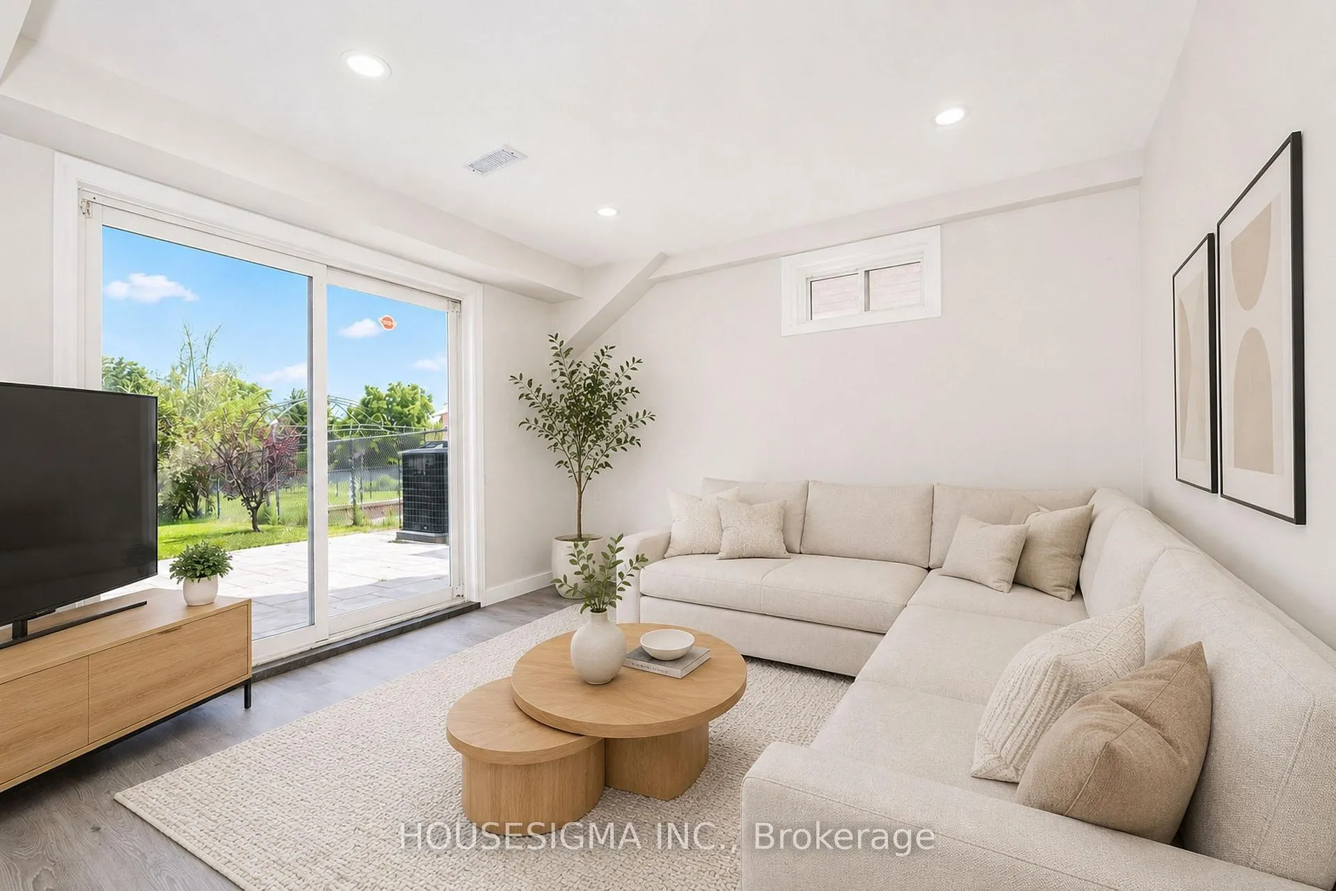 Photo 34 of 266 Royalpark Way, Vaughan, Elder Mills — HOMEH