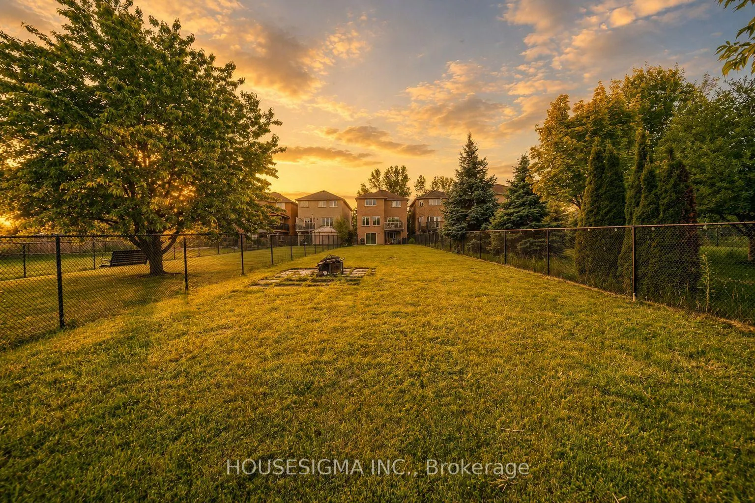 Photo 43 of 266 Royalpark Way, Vaughan, Elder Mills — HOMEH