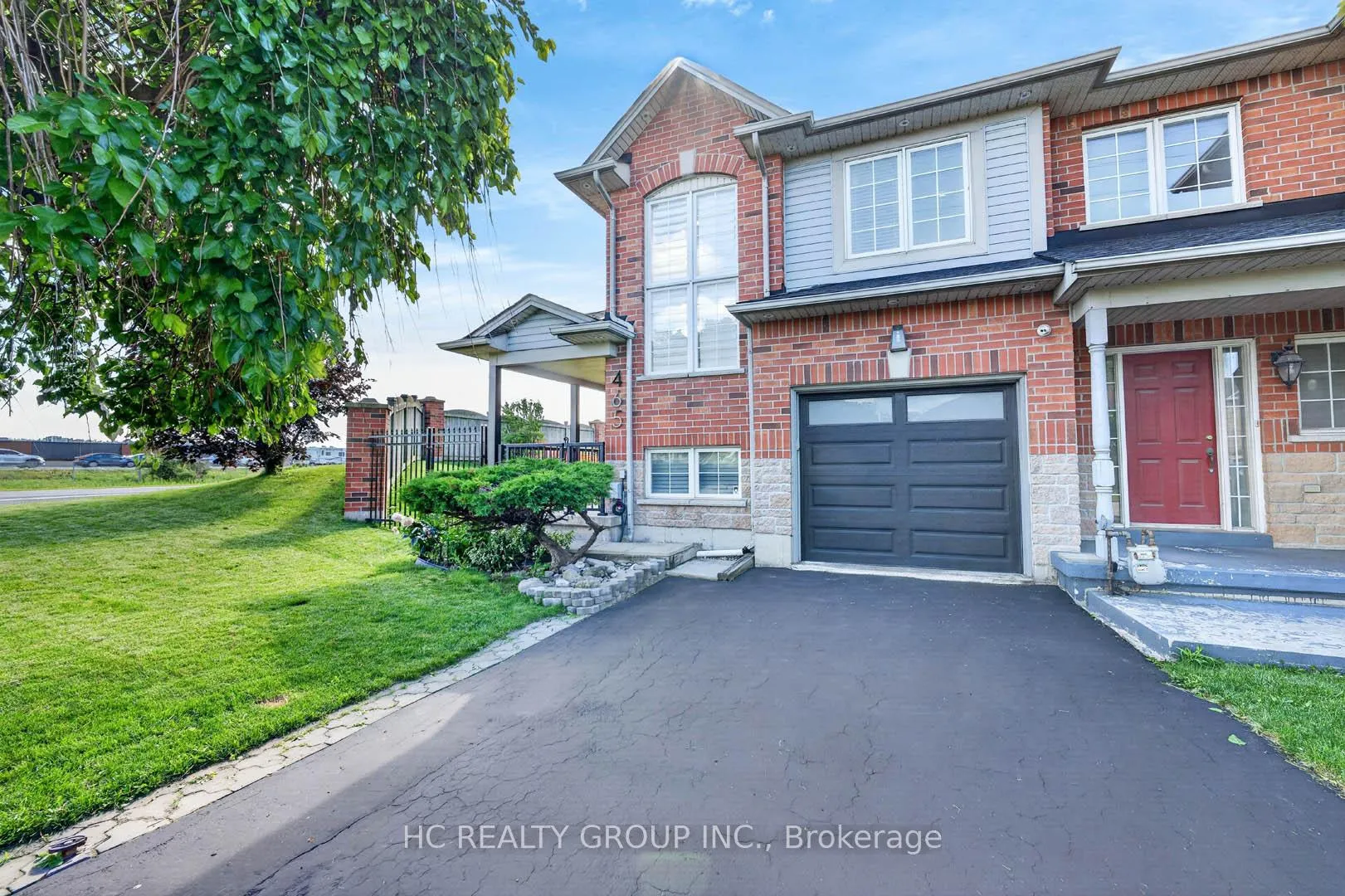 Photo 2 of 465 Dewitt Road, Hamilton, Lakeshore — HOMEH