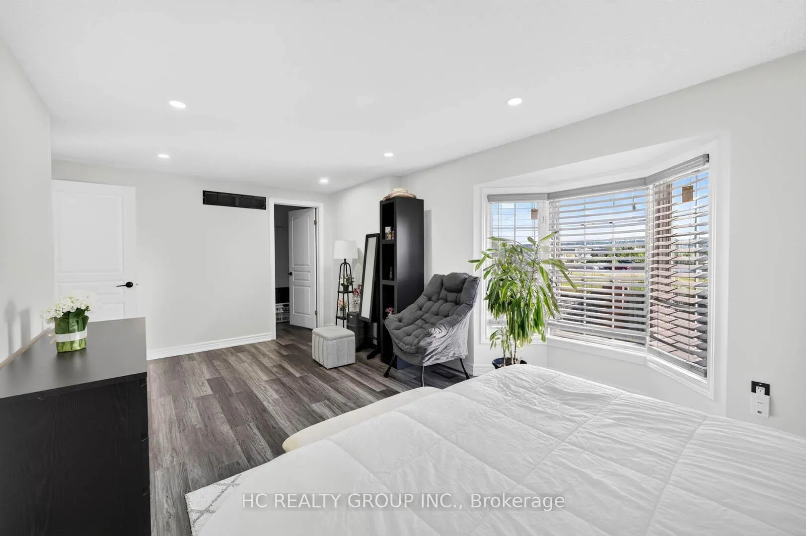 Photo 32 of 465 Dewitt Road, Hamilton, Lakeshore — HOMEH