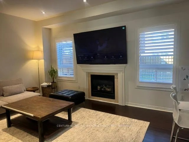 Photo 10 of 33 Mansbridge Crescent, Ajax, Northeast Ajax — HOMEH