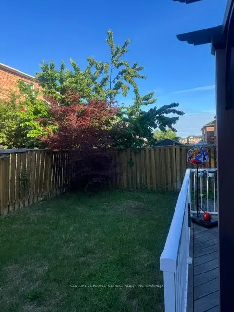 Photo 21 of 33 Mansbridge Crescent, Ajax, Northeast Ajax — HOMEH