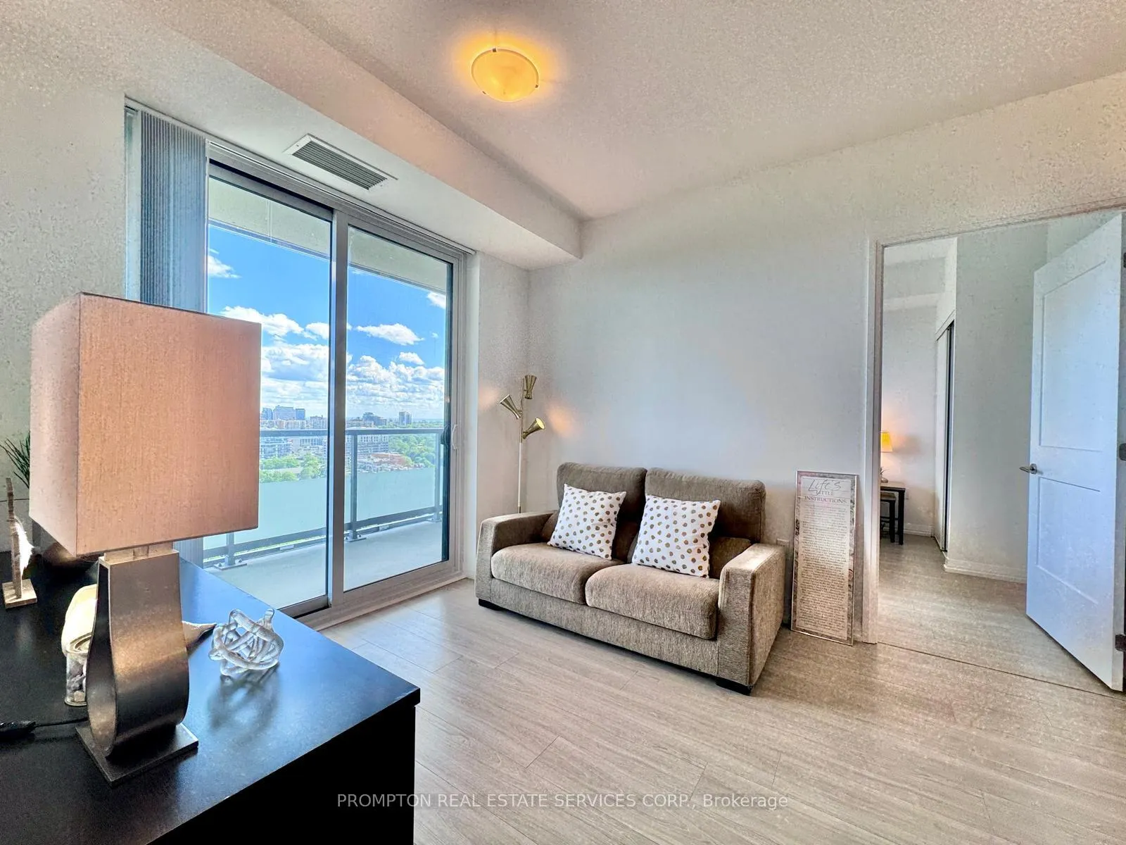 Photo 11 of Unit 2008, 25 Holly Street, Toronto, Mount Pleasant West — HOMEH