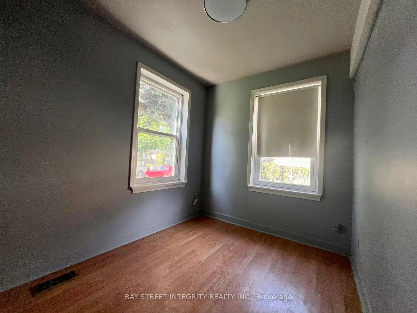 Photo 10 of 520 Lynett Crescent, Richmond Hill, Crosby — HOMEH