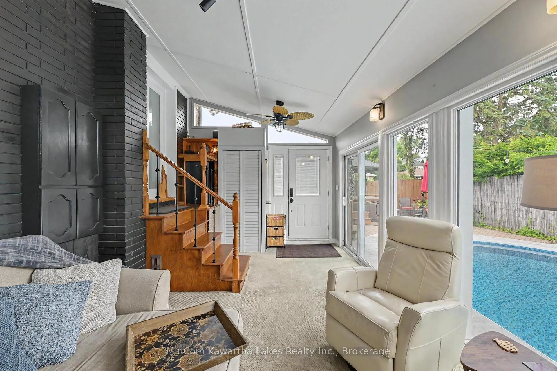 Photo 21 of 920 Elmdale Crescent, Peterborough, Northcrest Ward 5 — HOMEH