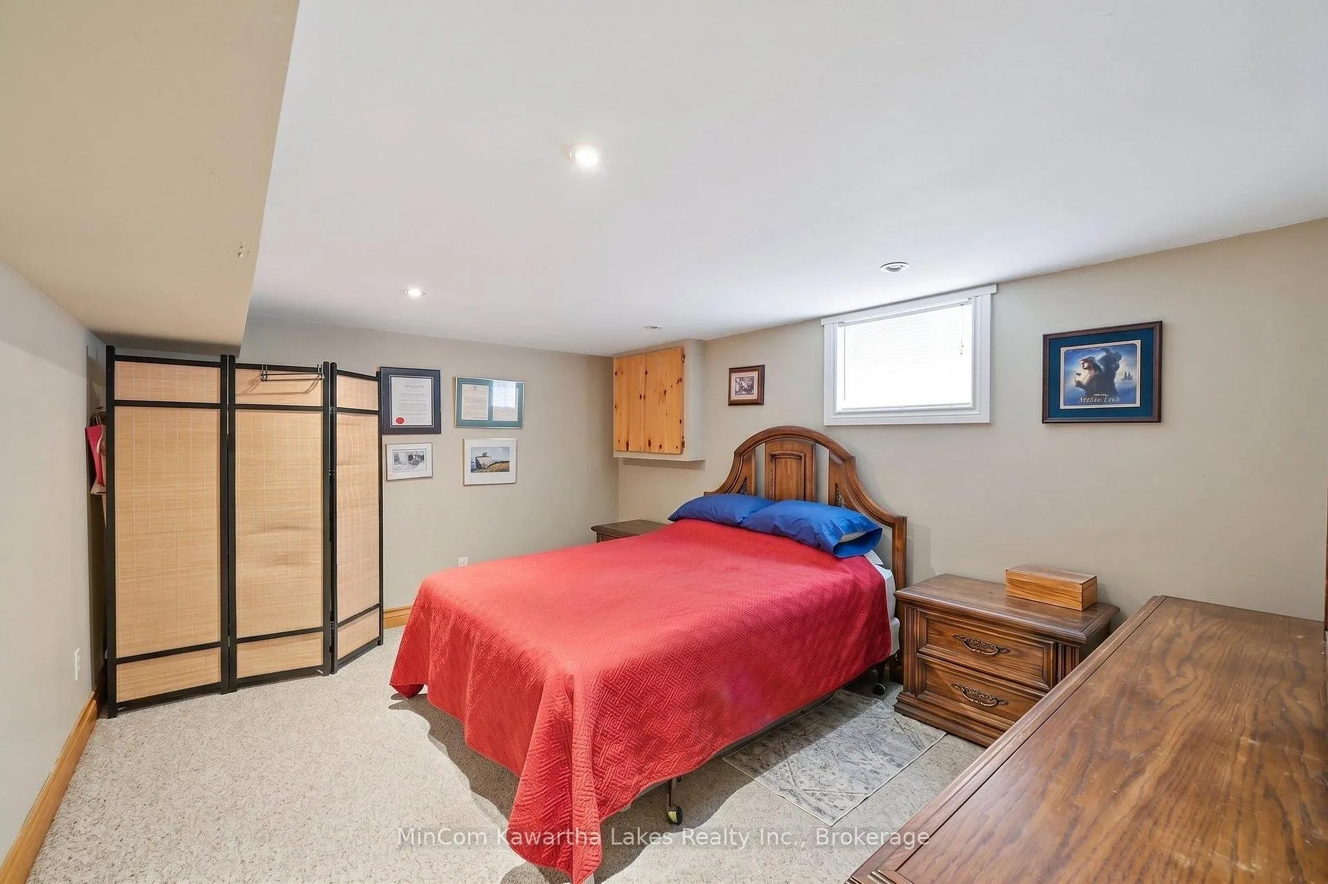 Photo 27 of 920 Elmdale Crescent, Peterborough, Northcrest Ward 5 — HOMEH