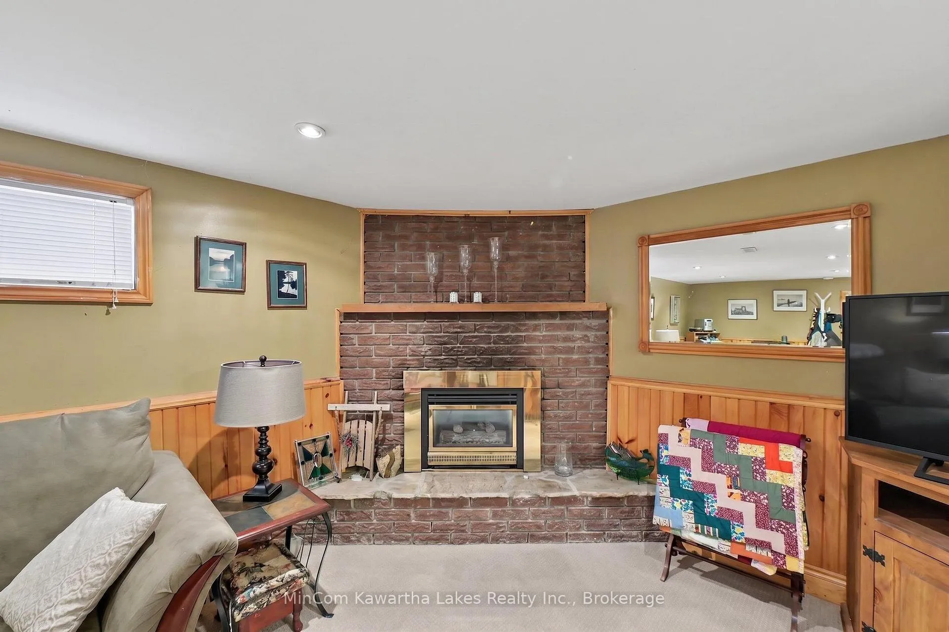 Photo 28 of 920 Elmdale Crescent, Peterborough, Northcrest Ward 5 — HOMEH