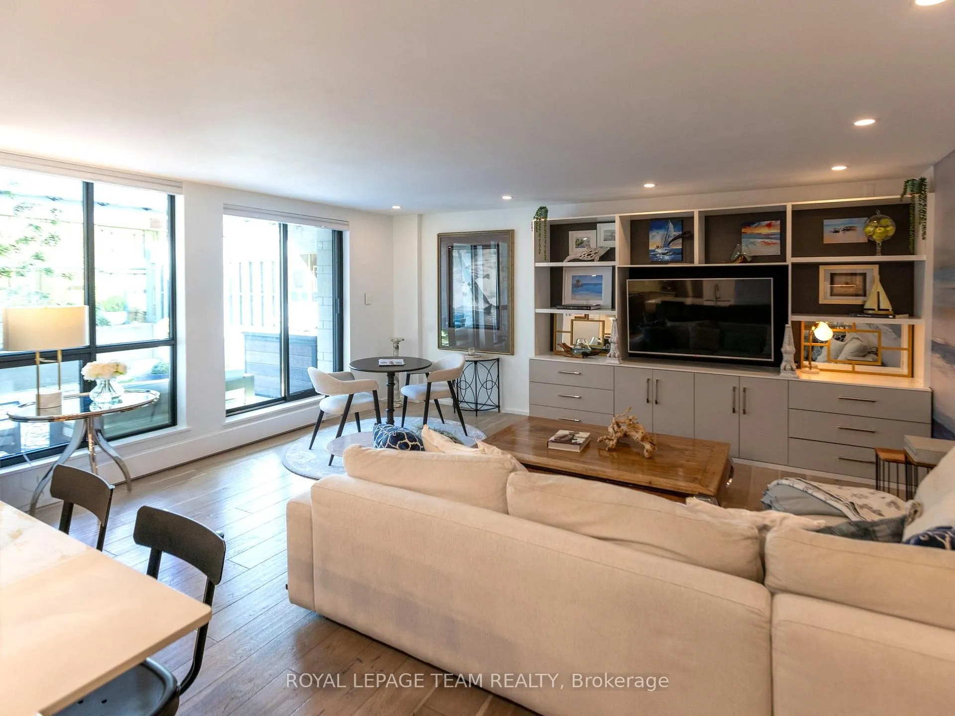 Photo 5 of Unit 2, 15 Murray Street, Ottawa, Lower Town/Byward Market — HOMEH