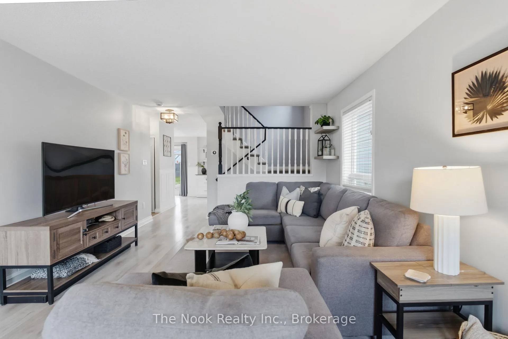 Photo 8 of 103 Padfield Drive, Clarington, Bowmanville — HOMEH