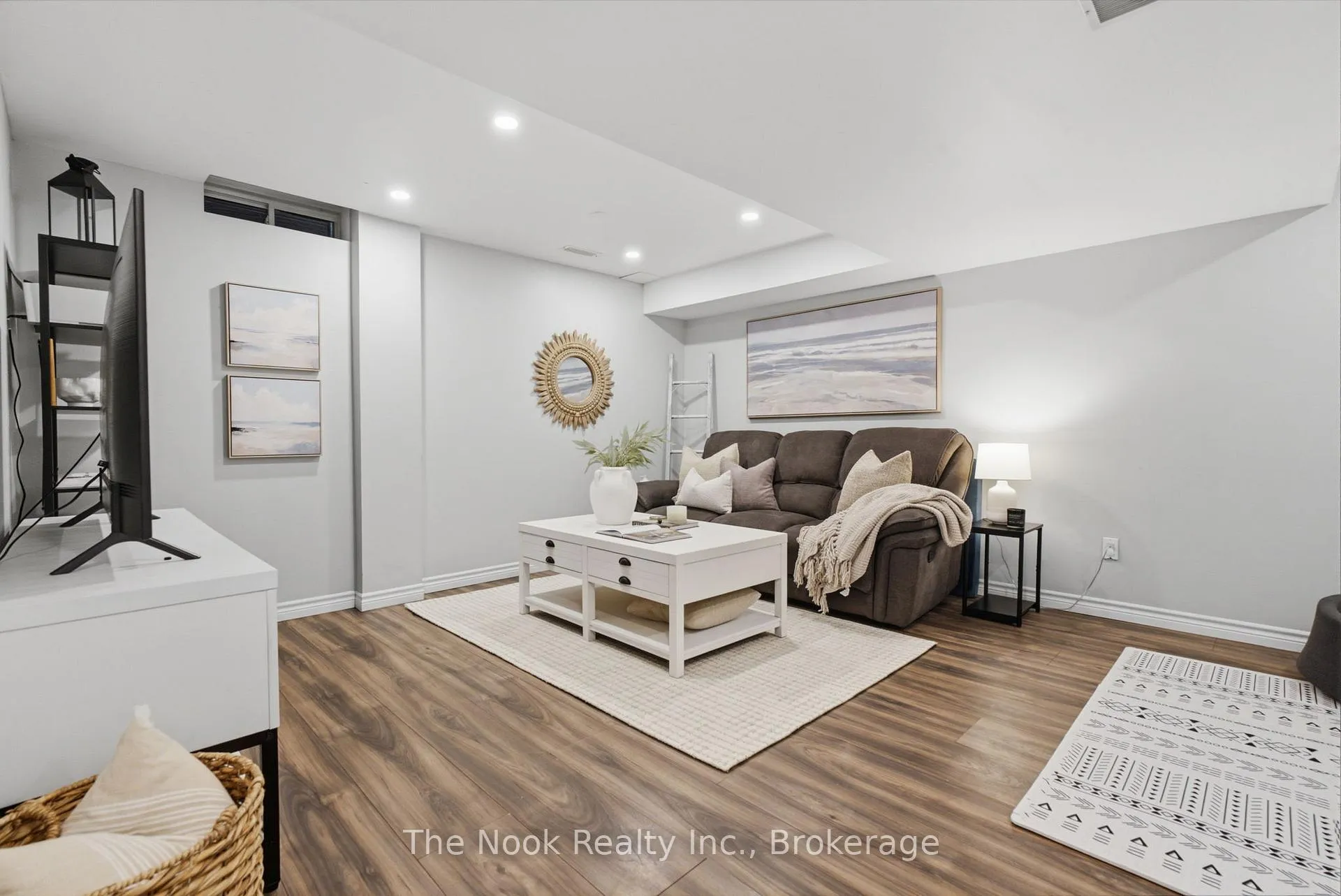 Photo 34 of 103 Padfield Drive, Clarington, Bowmanville — HOMEH