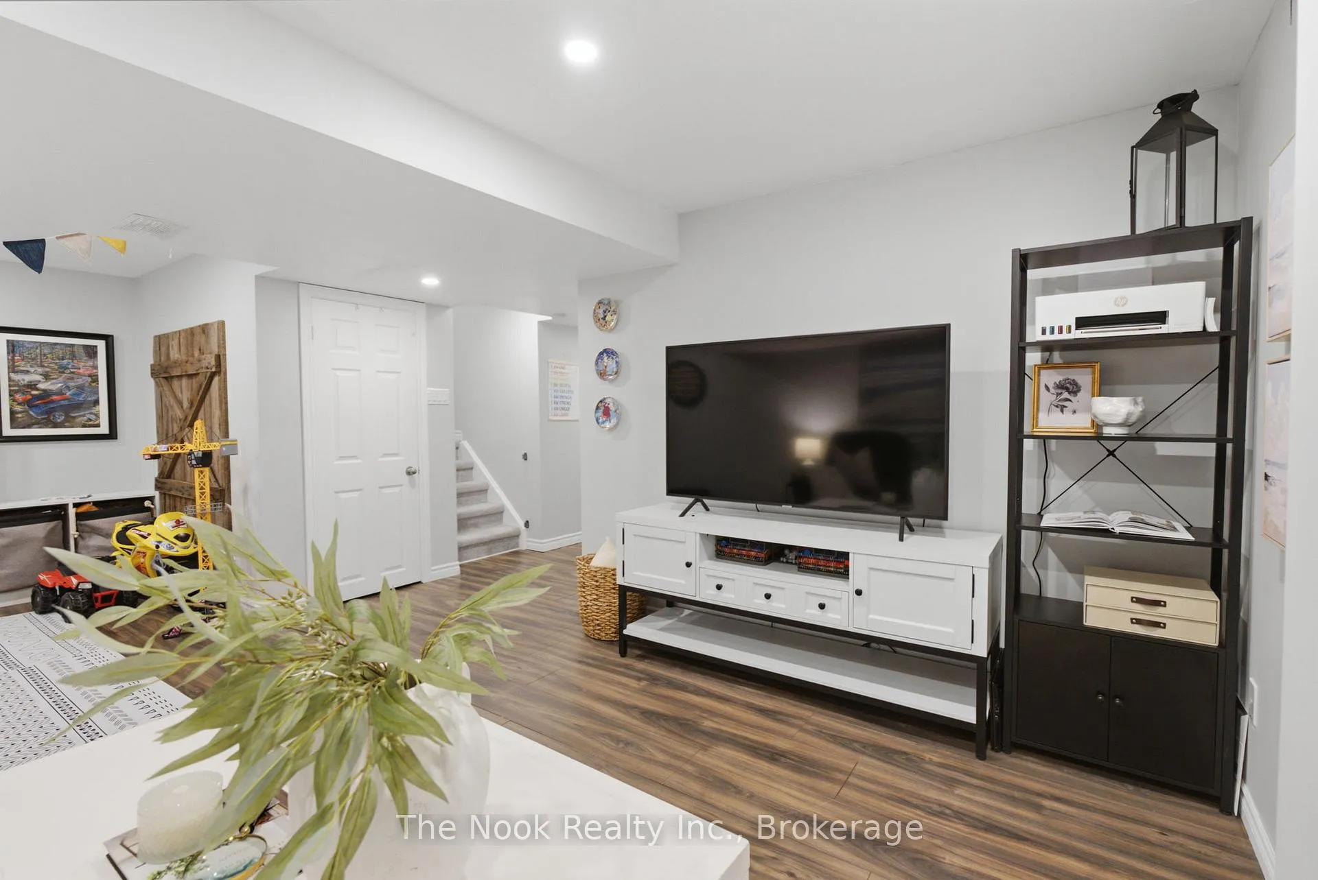 Photo 36 of 103 Padfield Drive, Clarington, Bowmanville — HOMEH