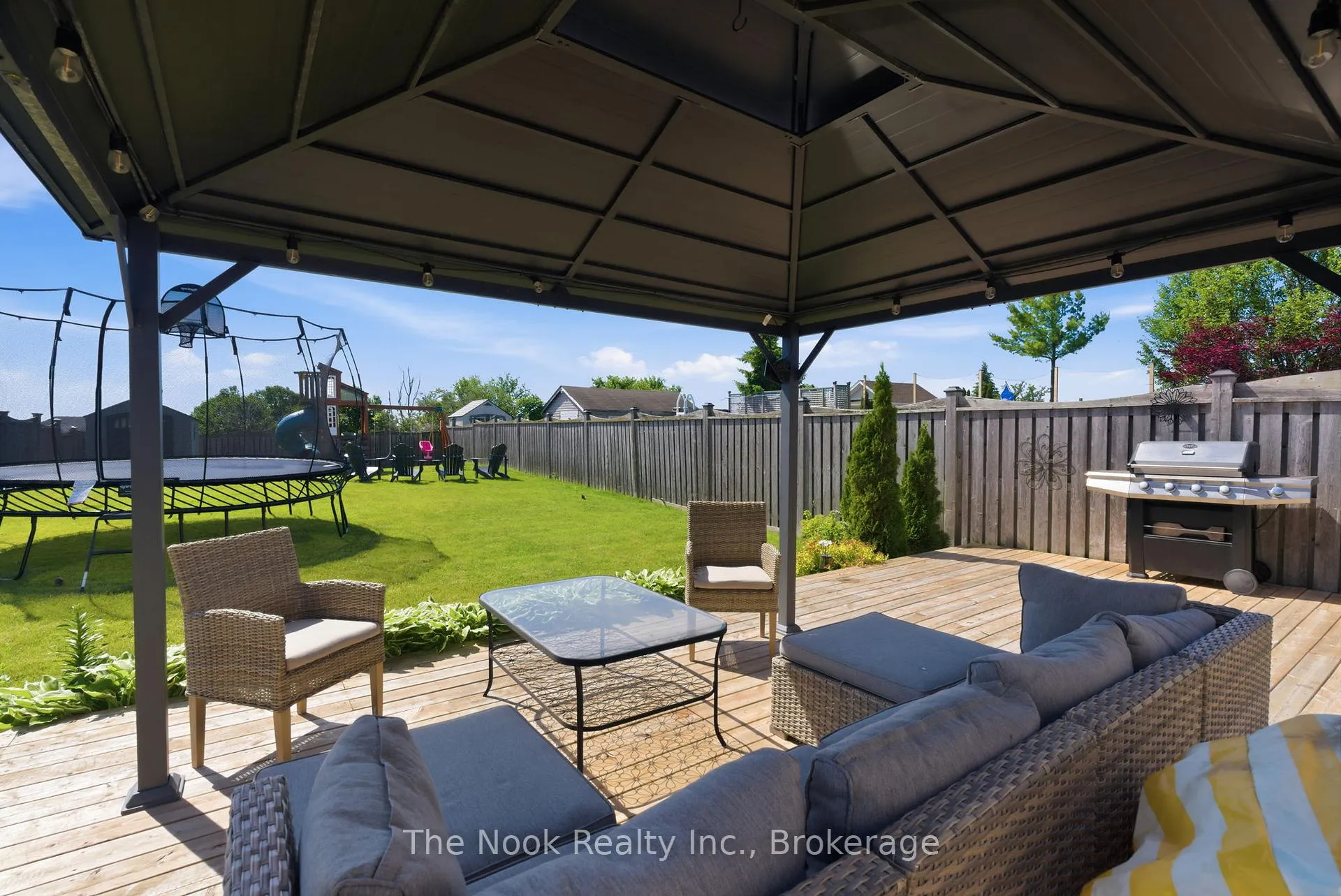 Photo 40 of 103 Padfield Drive, Clarington, Bowmanville — HOMEH