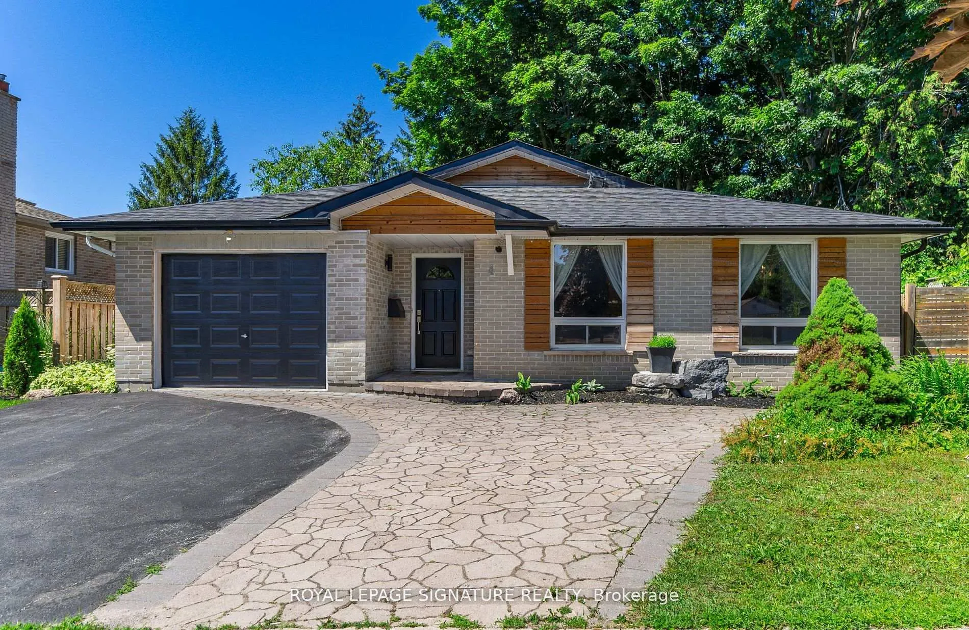 Photo 1 of Unit Upper, 4 Patricia Avenue, Barrie, Cundles East — HOMEH
