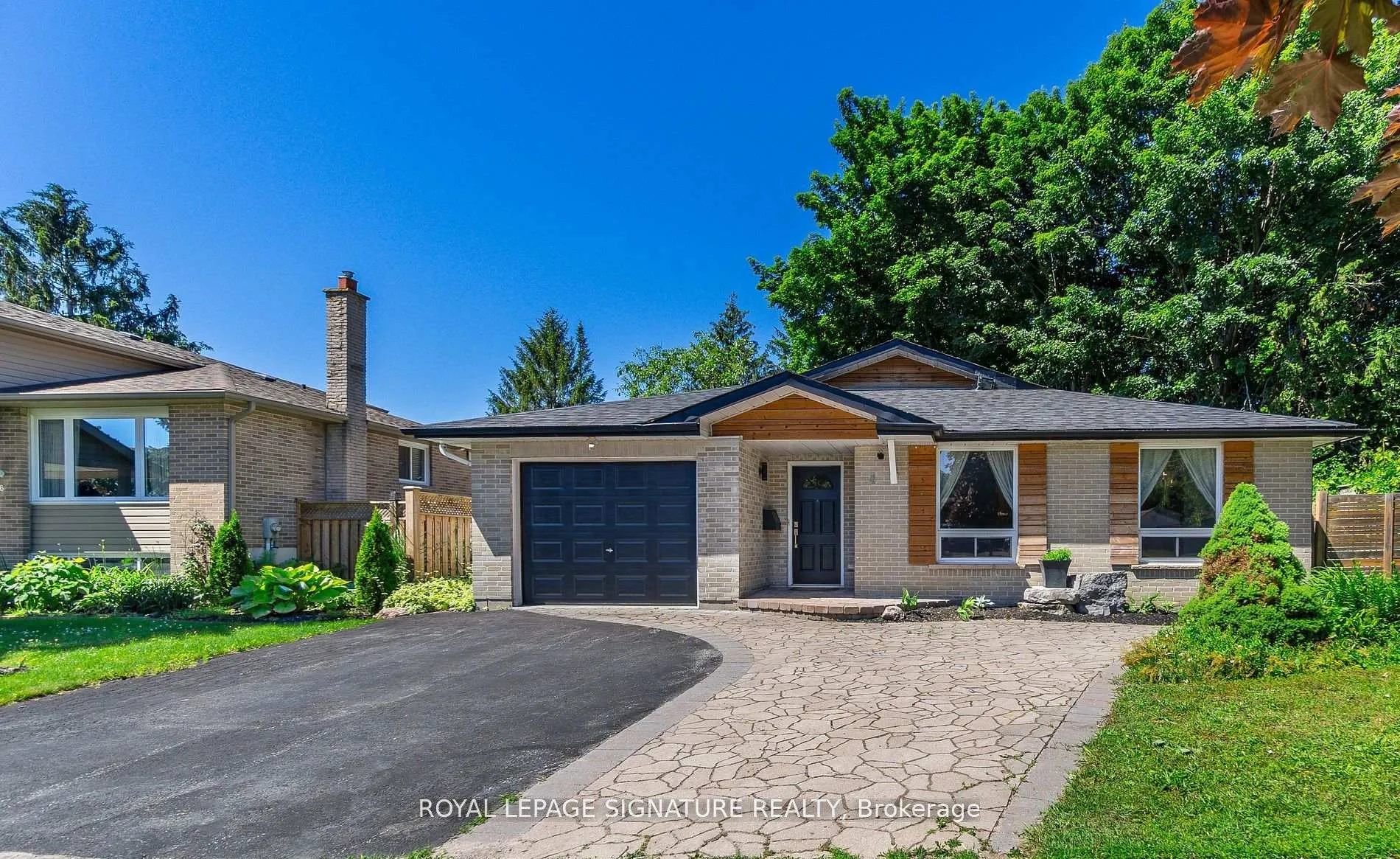 Photo 2 of Unit Upper, 4 Patricia Avenue, Barrie, Cundles East — HOMEH