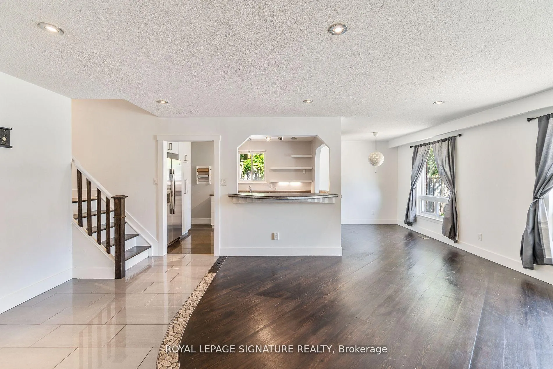 Photo 9 of Unit Upper, 4 Patricia Avenue, Barrie, Cundles East — HOMEH