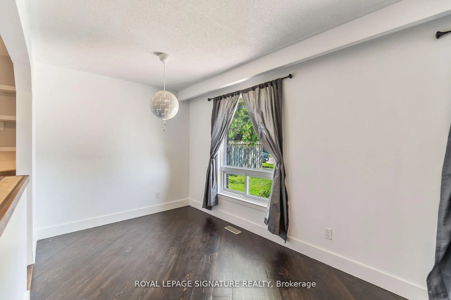 Photo 16 of Unit Upper, 4 Patricia Avenue, Barrie, Cundles East — HOMEH