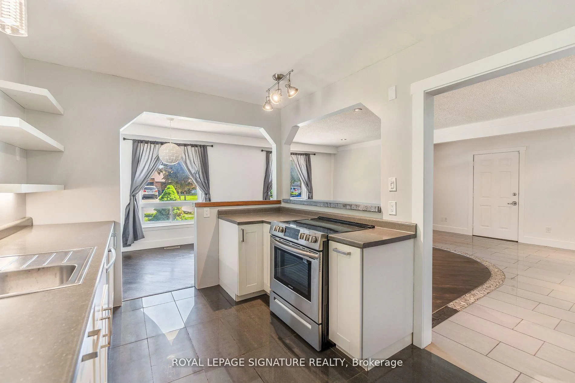 Photo 21 of Unit Upper, 4 Patricia Avenue, Barrie, Cundles East — HOMEH