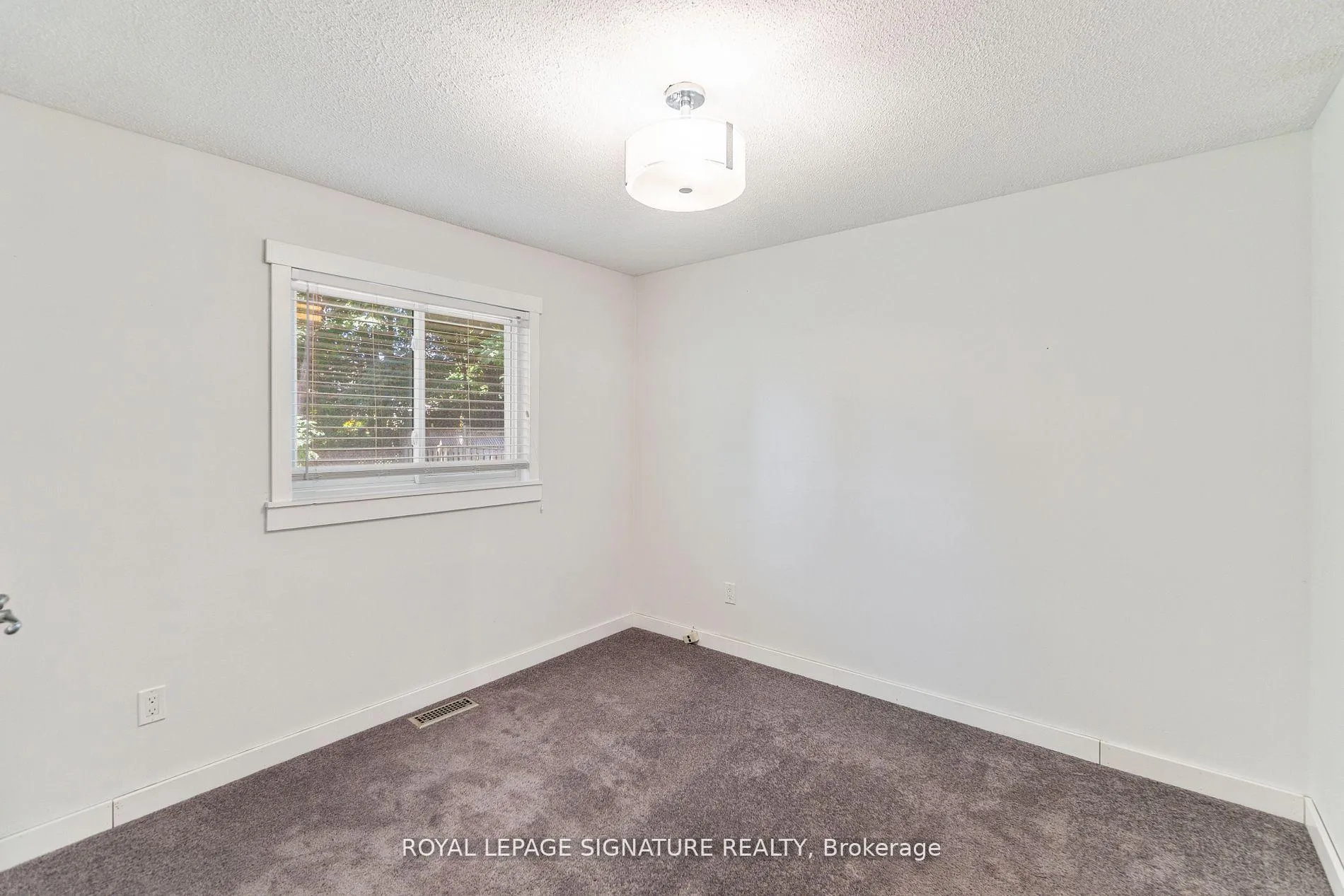 Photo 33 of Unit Upper, 4 Patricia Avenue, Barrie, Cundles East — HOMEH