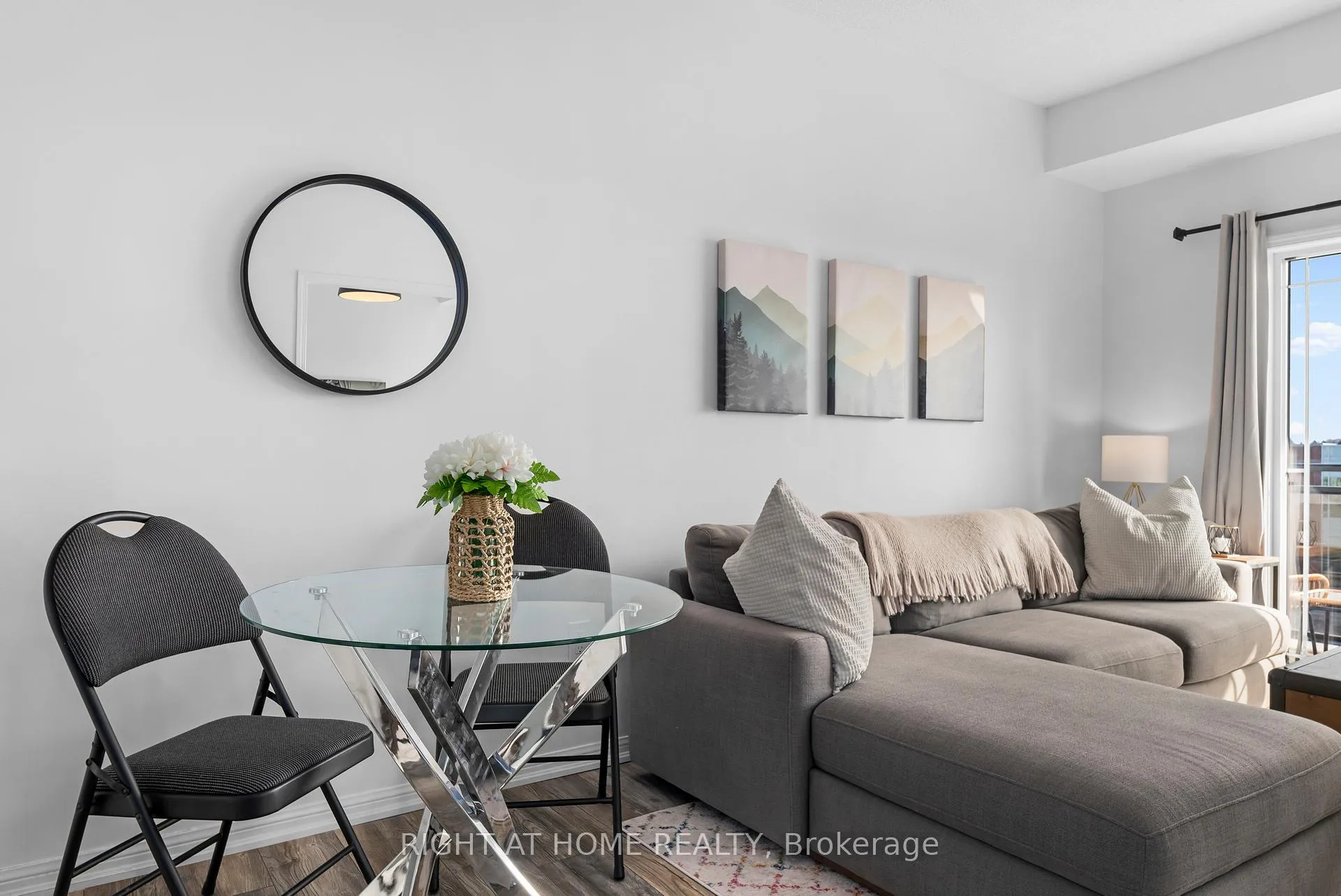 Photo 9 of Unit 303, 1 Sidney Lane, Clarington, Bowmanville — HOMEH