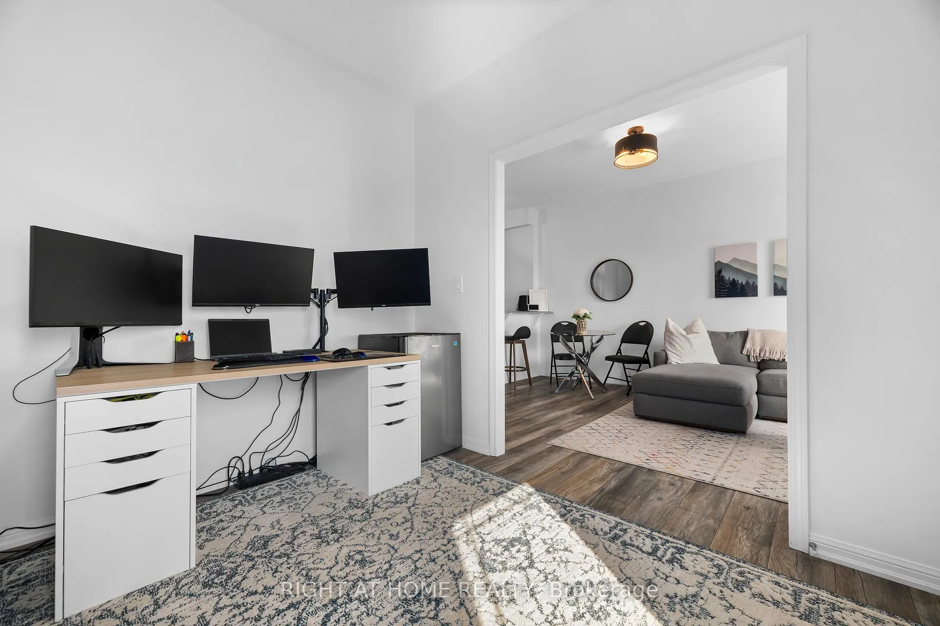Photo 11 of Unit 303, 1 Sidney Lane, Clarington, Bowmanville — HOMEH