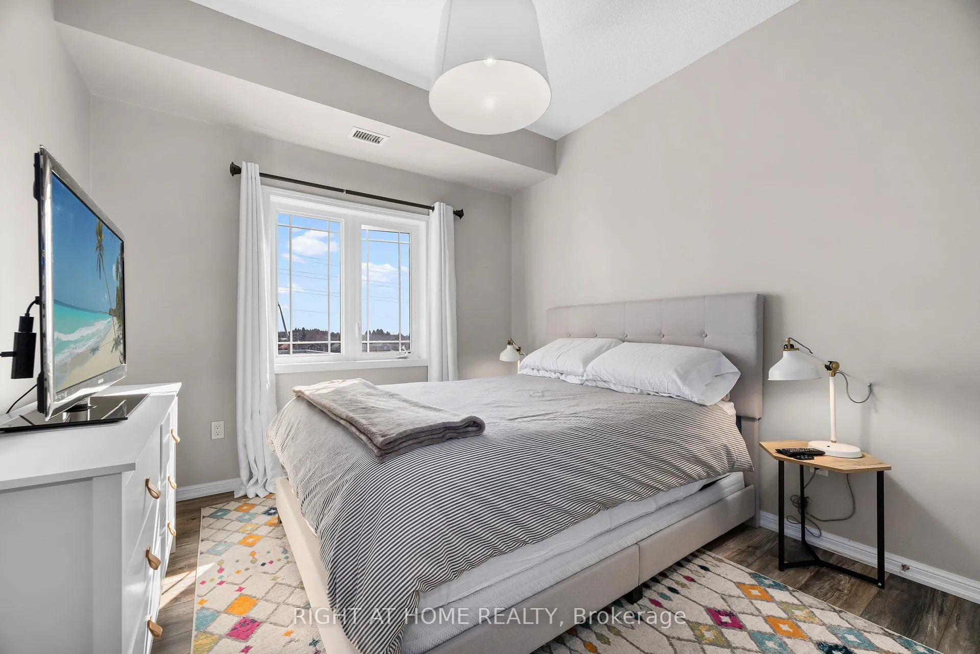 Photo 15 of Unit 303, 1 Sidney Lane, Clarington, Bowmanville — HOMEH