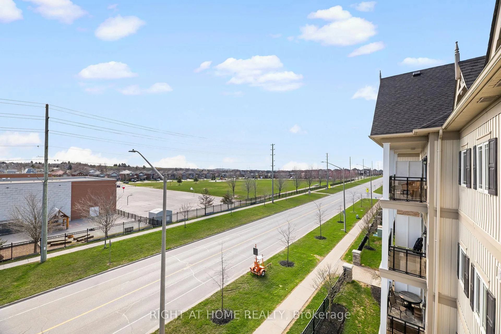 Photo 19 of Unit 303, 1 Sidney Lane, Clarington, Bowmanville — HOMEH