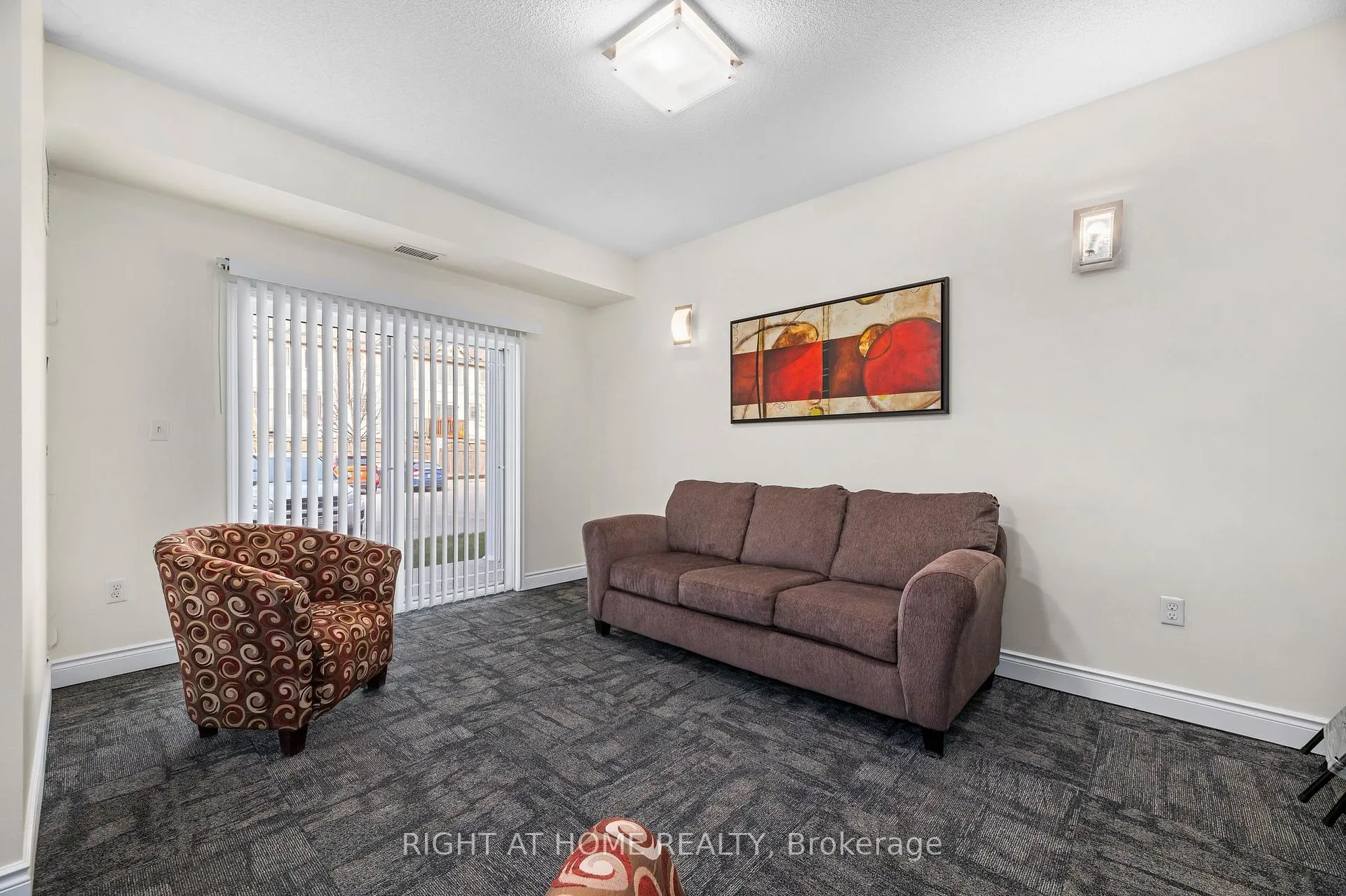 Photo 24 of Unit 303, 1 Sidney Lane, Clarington, Bowmanville — HOMEH