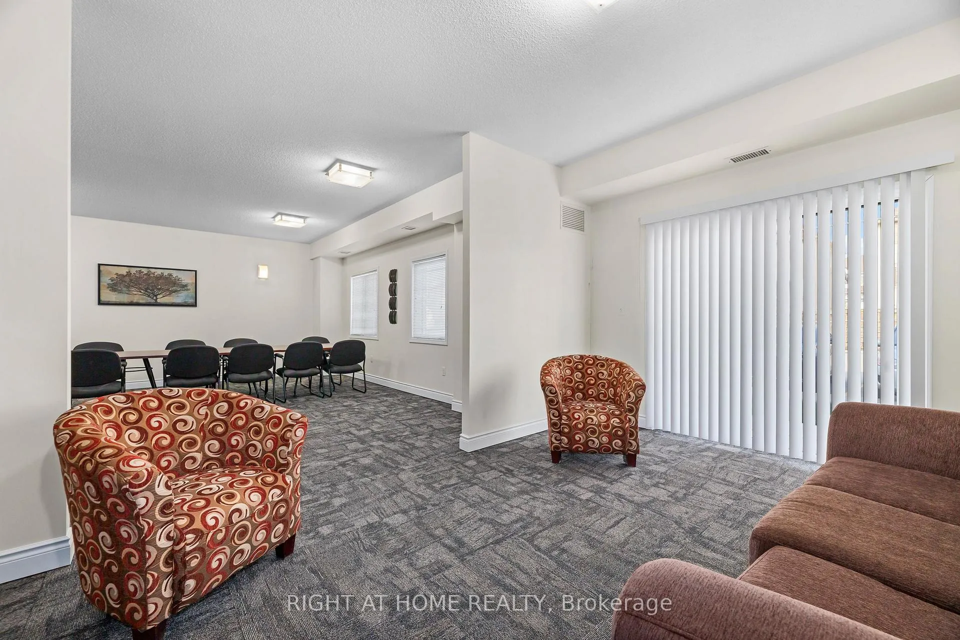 Photo 25 of Unit 303, 1 Sidney Lane, Clarington, Bowmanville — HOMEH