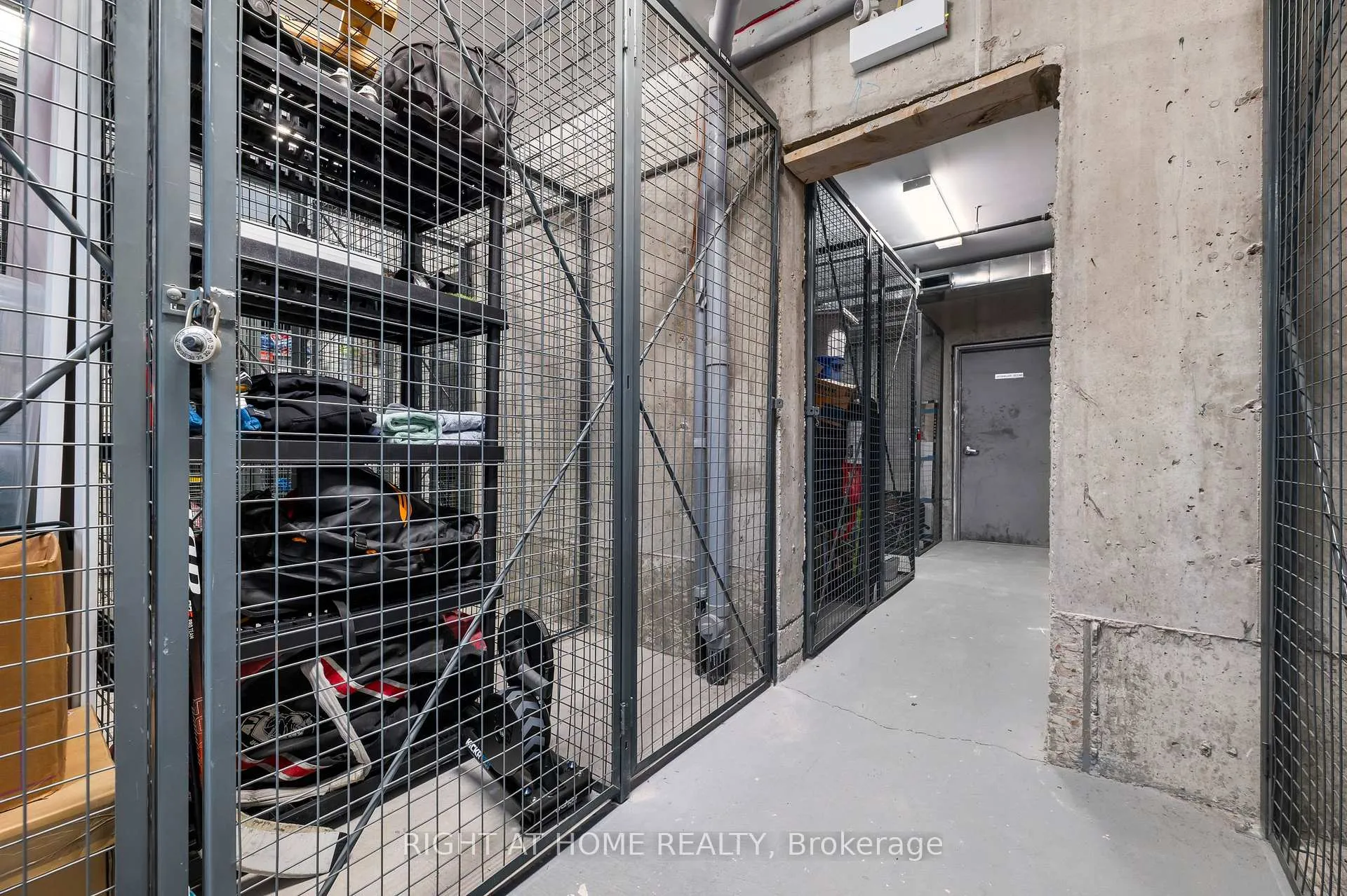 Photo 26 of Unit 303, 1 Sidney Lane, Clarington, Bowmanville — HOMEH