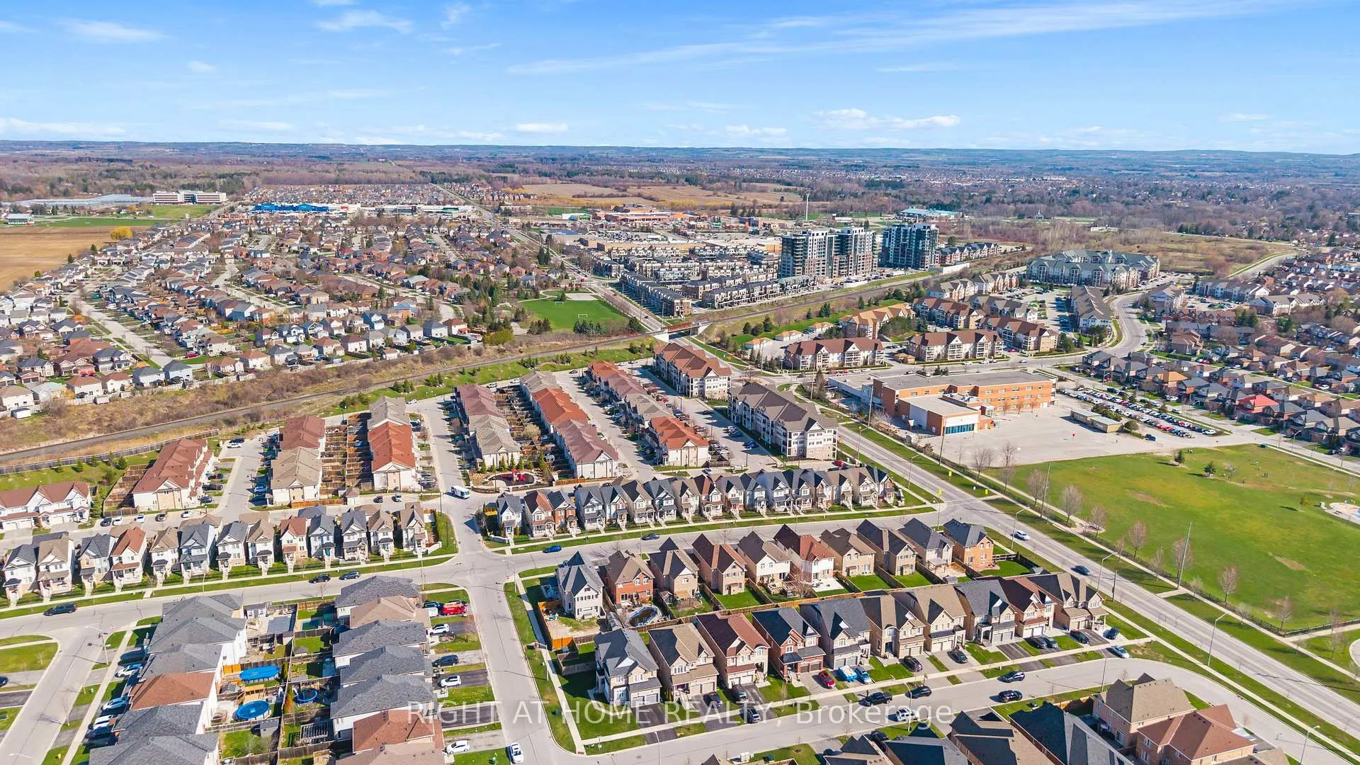 Photo 32 of Unit 303, 1 Sidney Lane, Clarington, Bowmanville — HOMEH