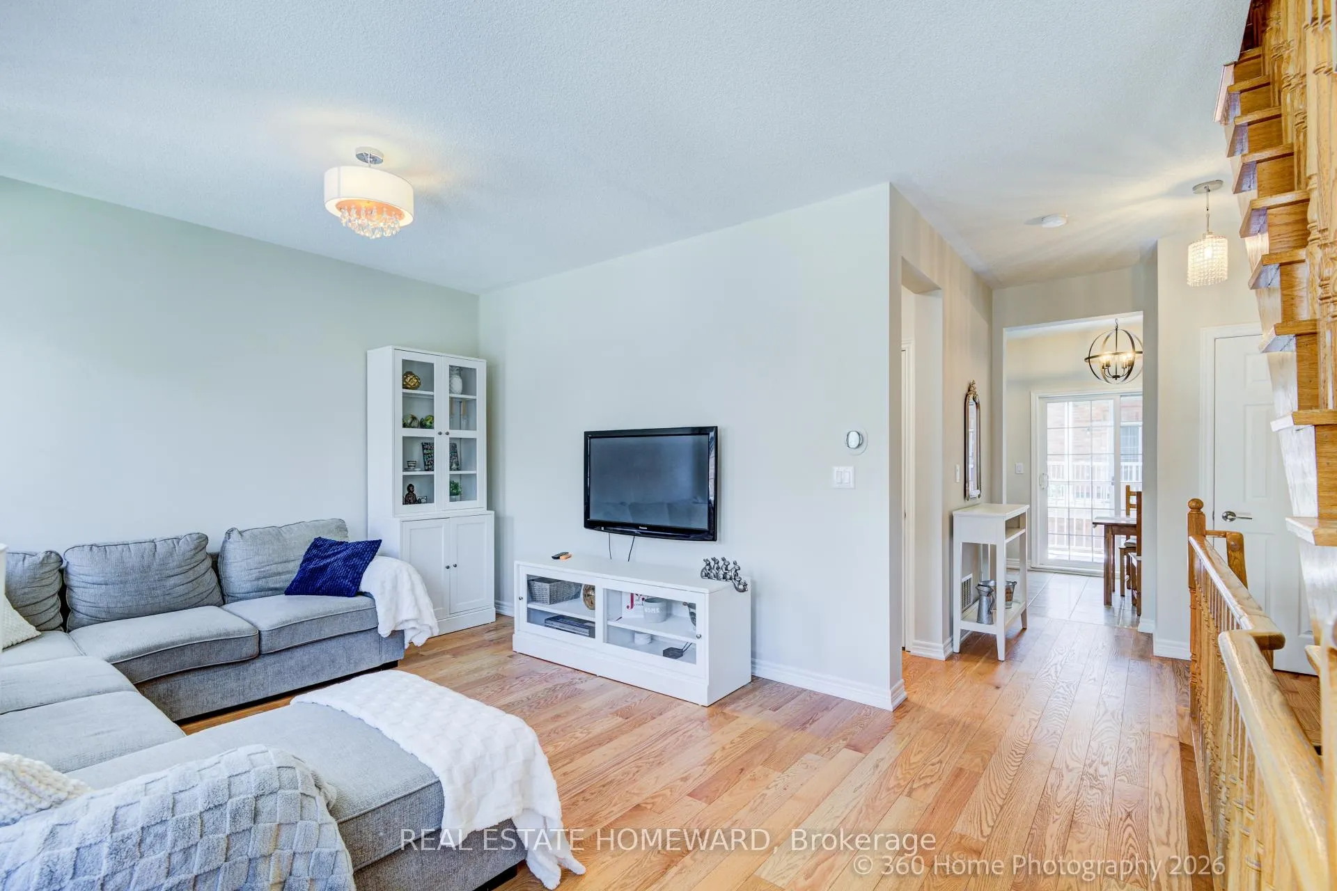 Photo 4 of 28 Carnahan Terrace, Toronto, East End-Danforth — HOMEH