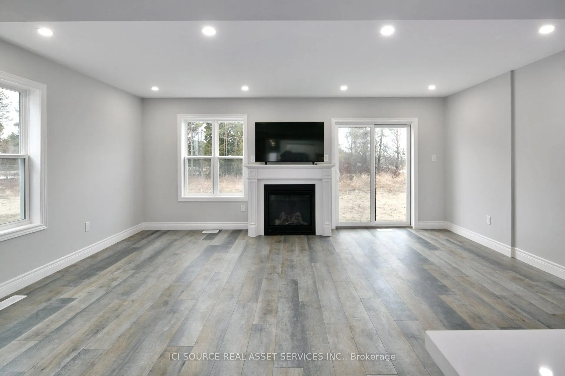 Photo 4 of 680 Wild Rose Drive, Gravenhurst, Muskoka (S) — HOMEH