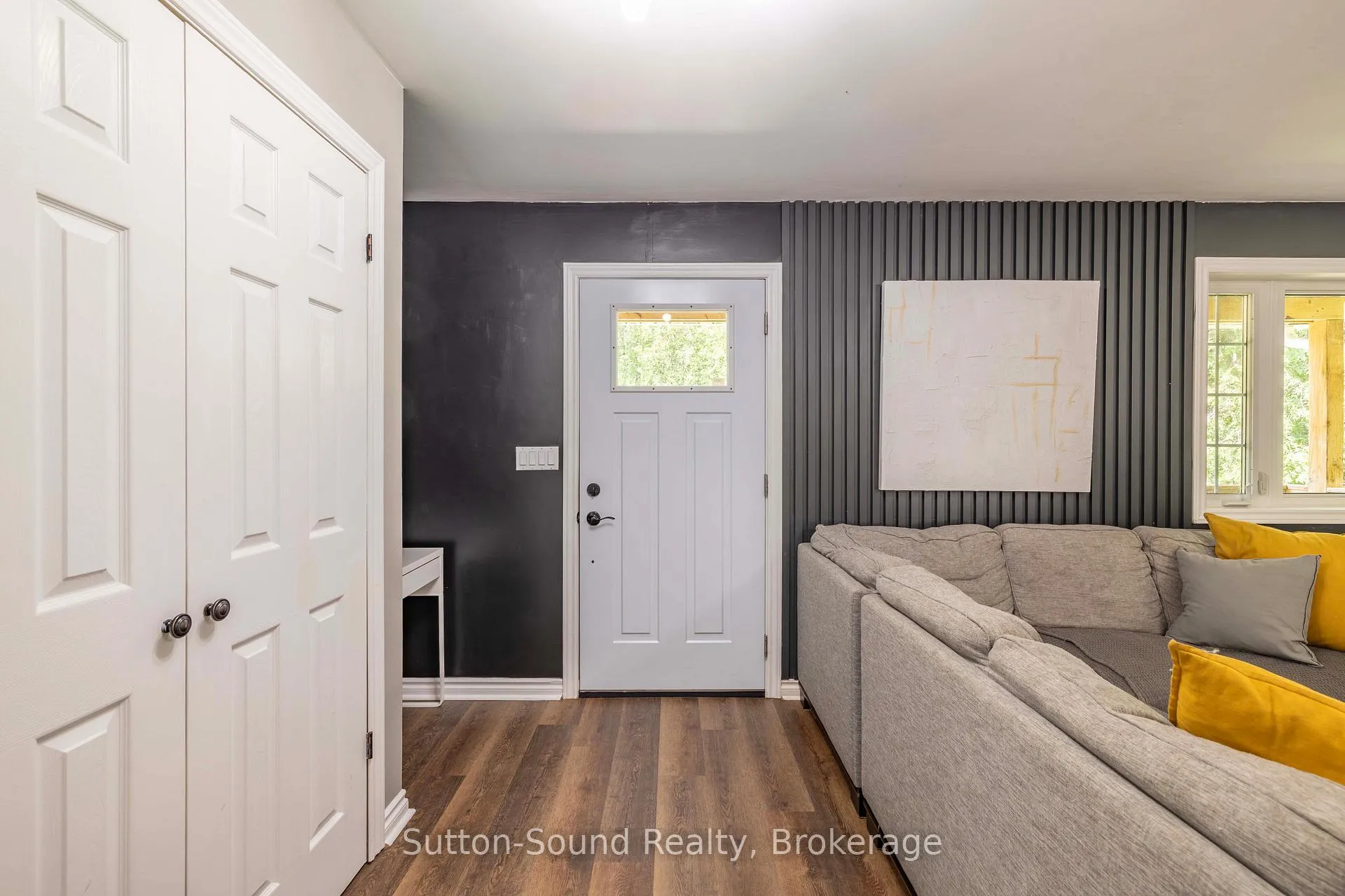 Photo 4 of 395685 Concession 2, Chatsworth — HOMEH
