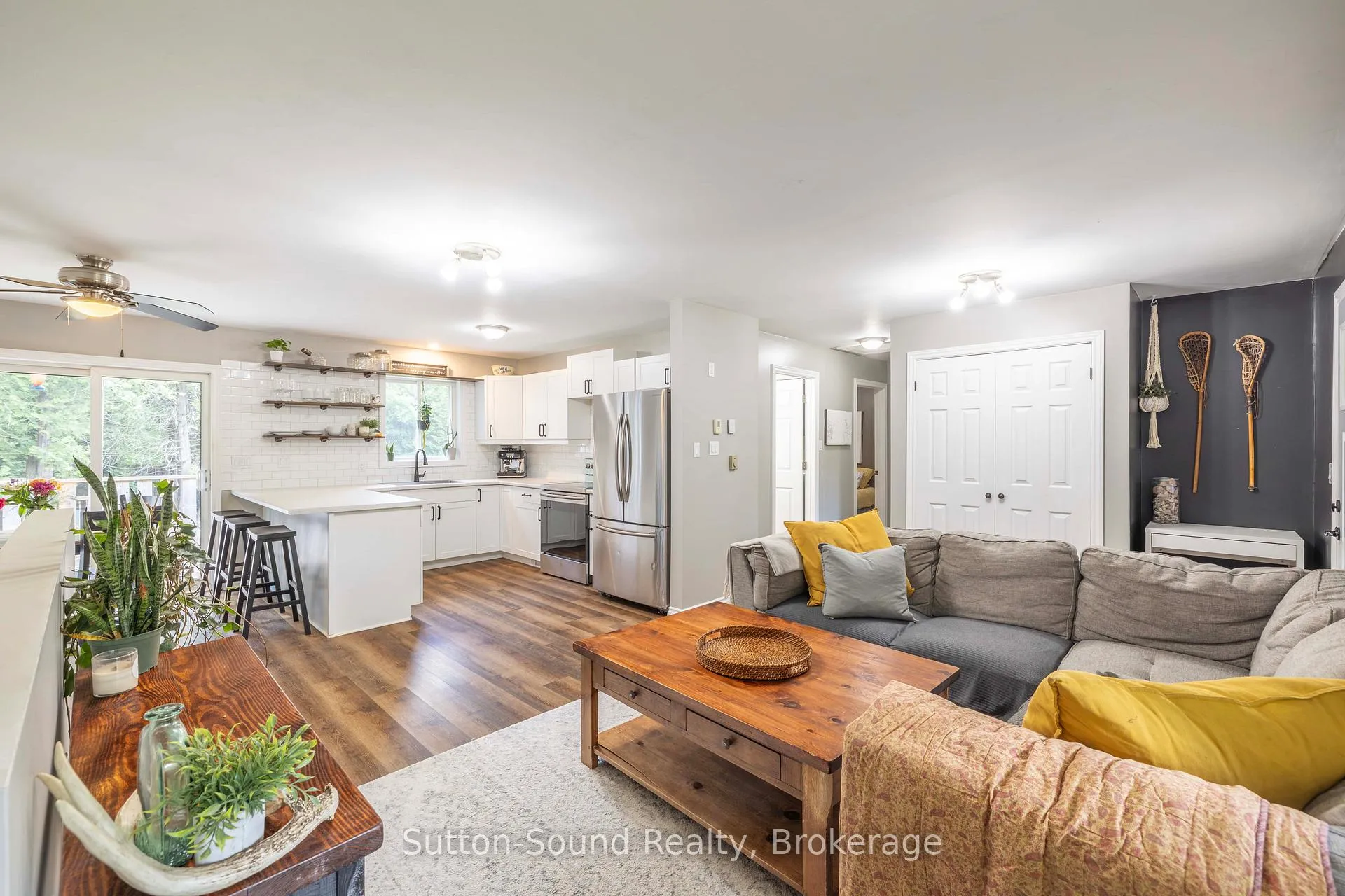 Photo 6 of 395685 Concession 2, Chatsworth — HOMEH