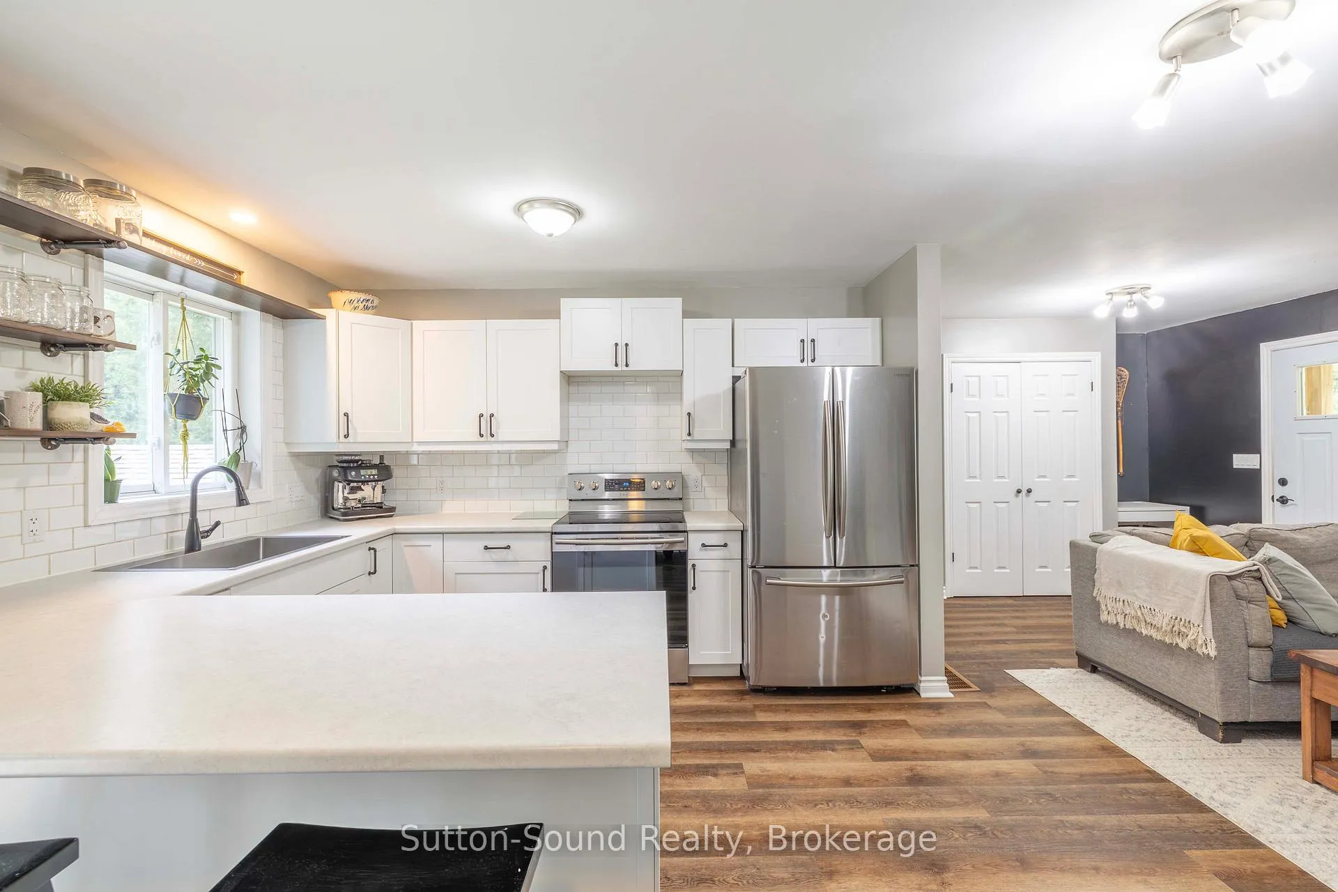 Photo 10 of 395685 Concession 2, Chatsworth — HOMEH