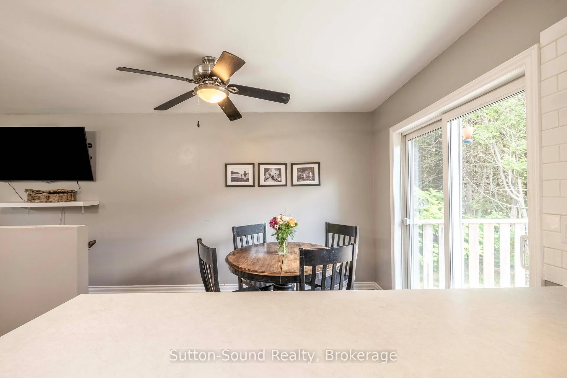 Photo 13 of 395685 Concession 2, Chatsworth — HOMEH