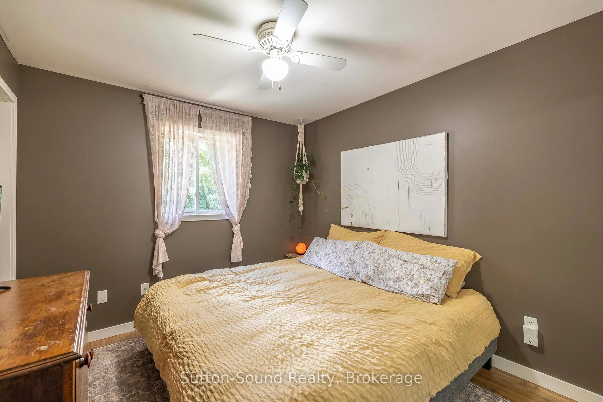 Photo 15 of 395685 Concession 2, Chatsworth — HOMEH