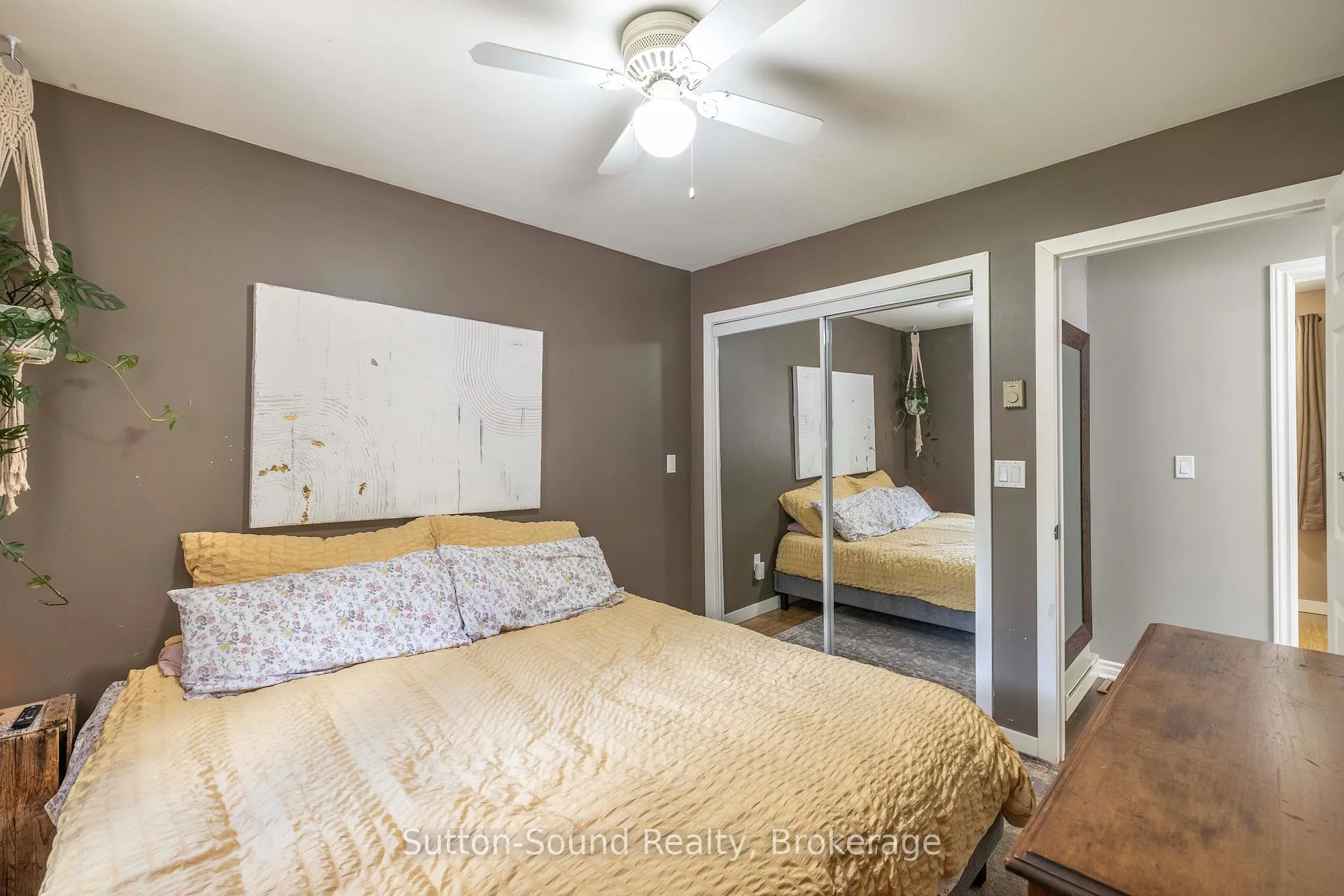 Photo 17 of 395685 Concession 2, Chatsworth — HOMEH