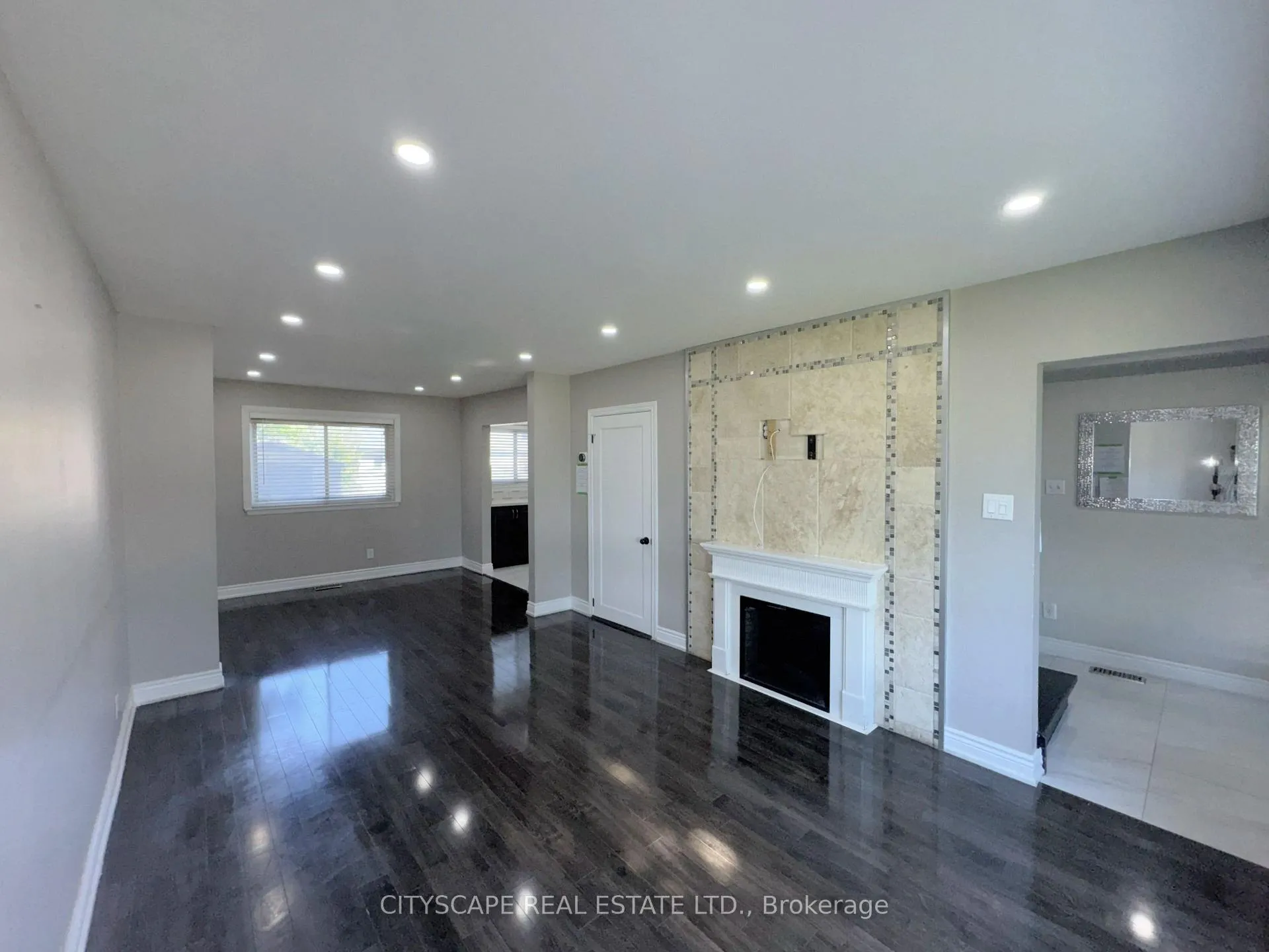 Photo 9 of 345 Silverstone Drive, Etobicoke, West Humber-Clairville — HOMEH