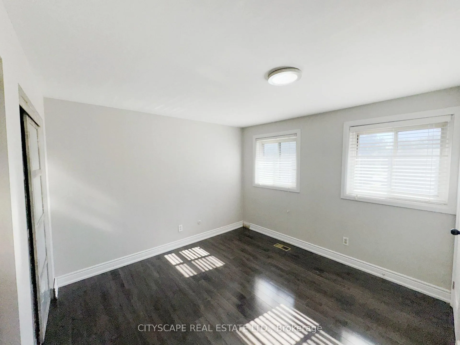 Photo 18 of 345 Silverstone Drive, Etobicoke, West Humber-Clairville — HOMEH