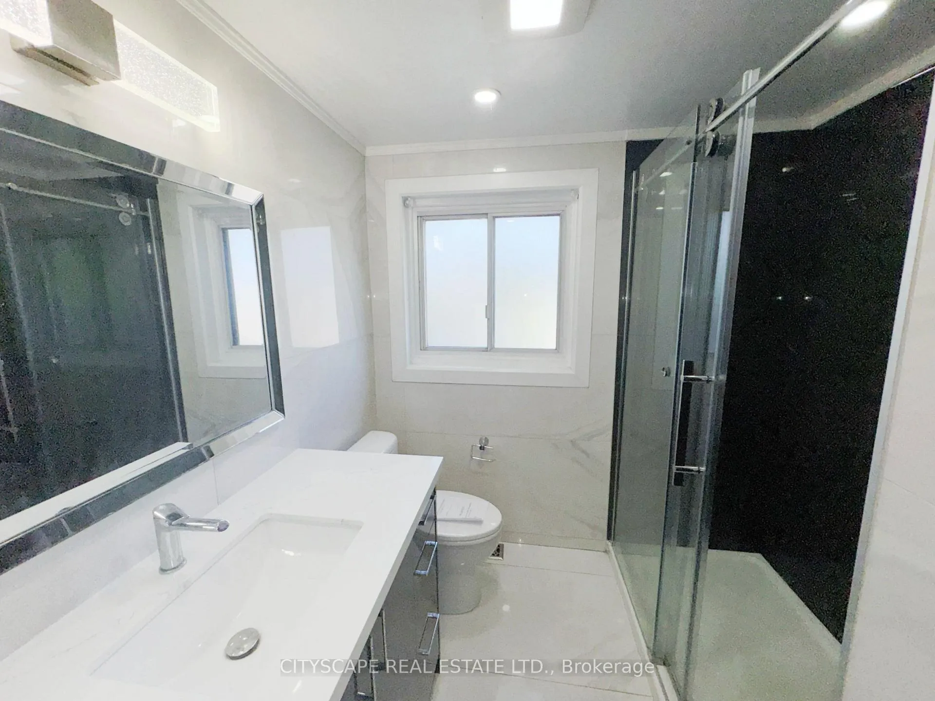 Photo 27 of 345 Silverstone Drive, Etobicoke, West Humber-Clairville — HOMEH