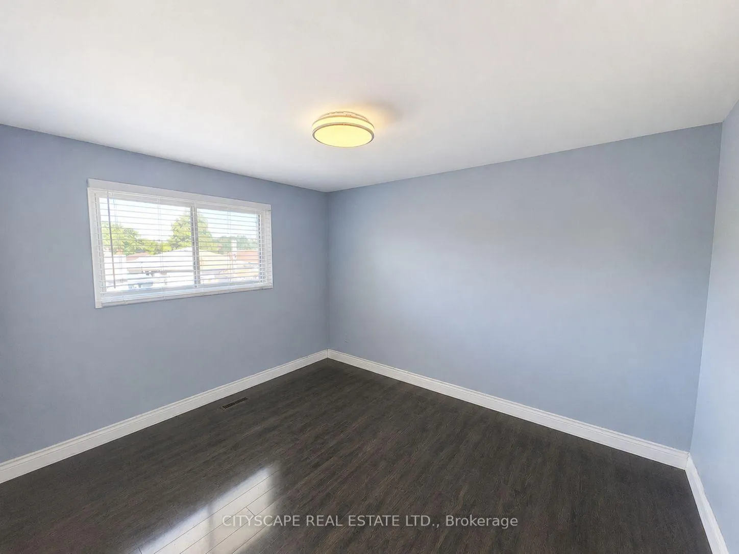 Photo 30 of 345 Silverstone Drive, Etobicoke, West Humber-Clairville — HOMEH